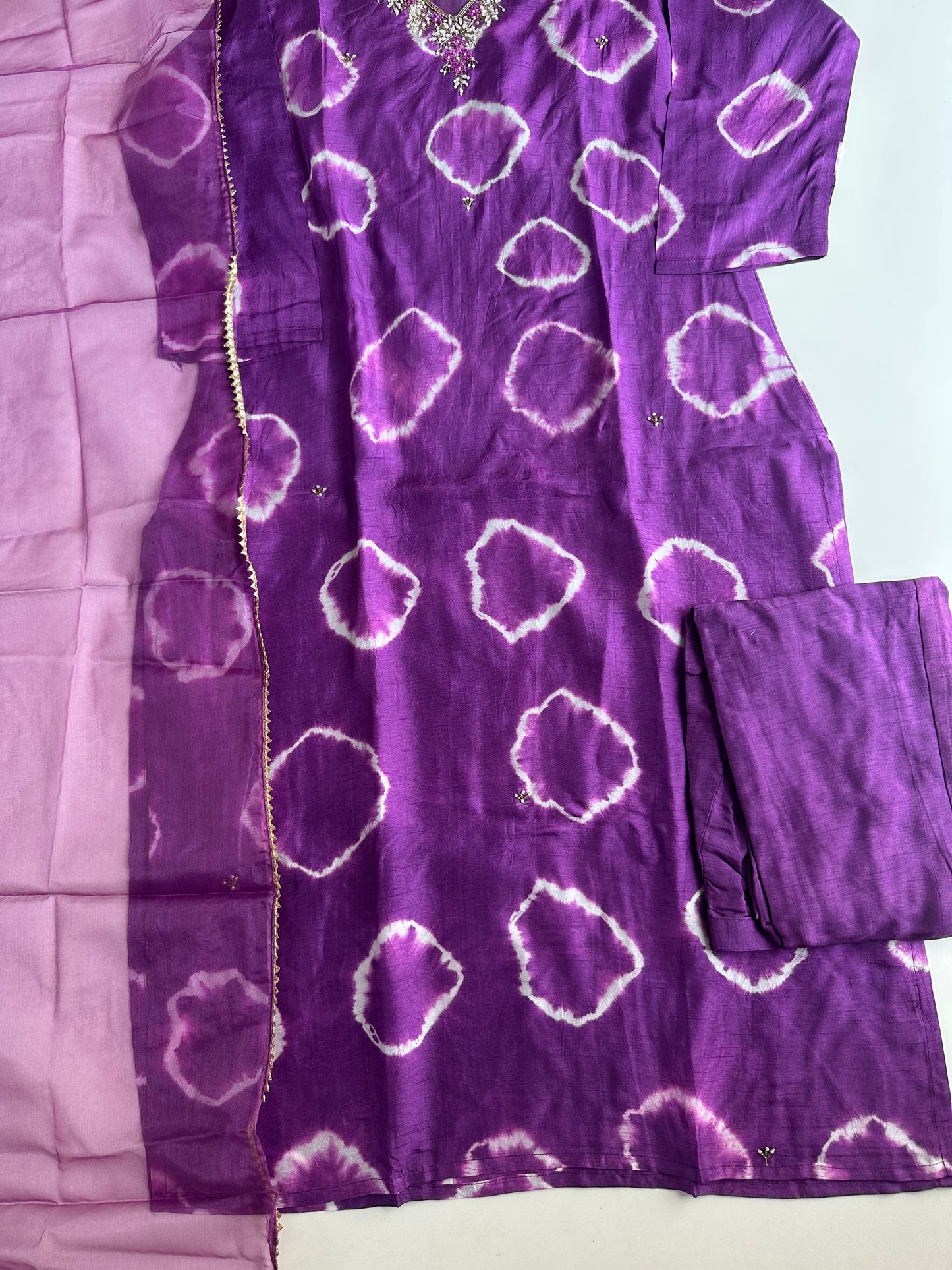 D272 - Dola silk straight kurti with pants and dupatta