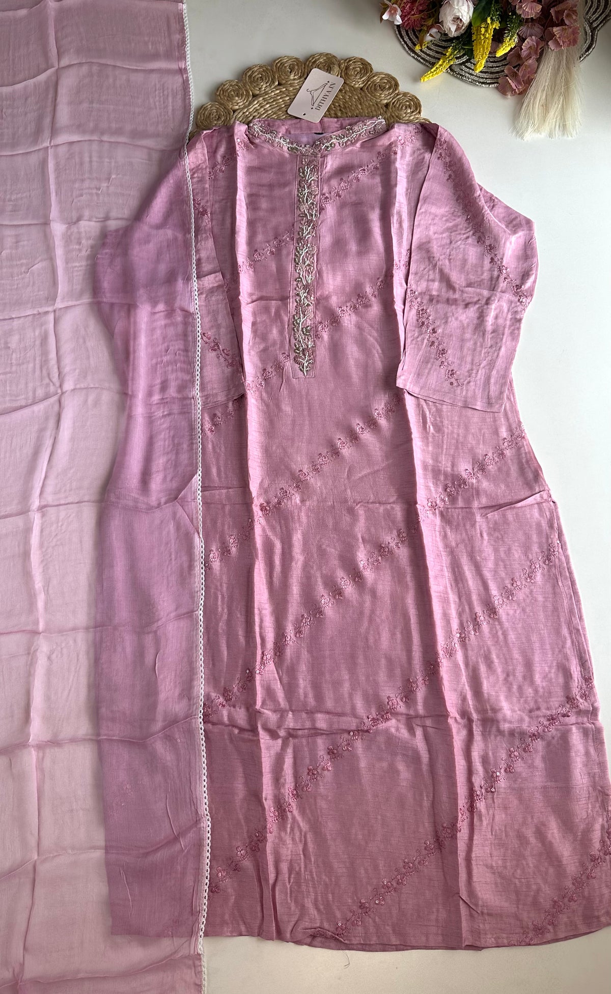 D439 - Dola silk straight kurti and dupatta