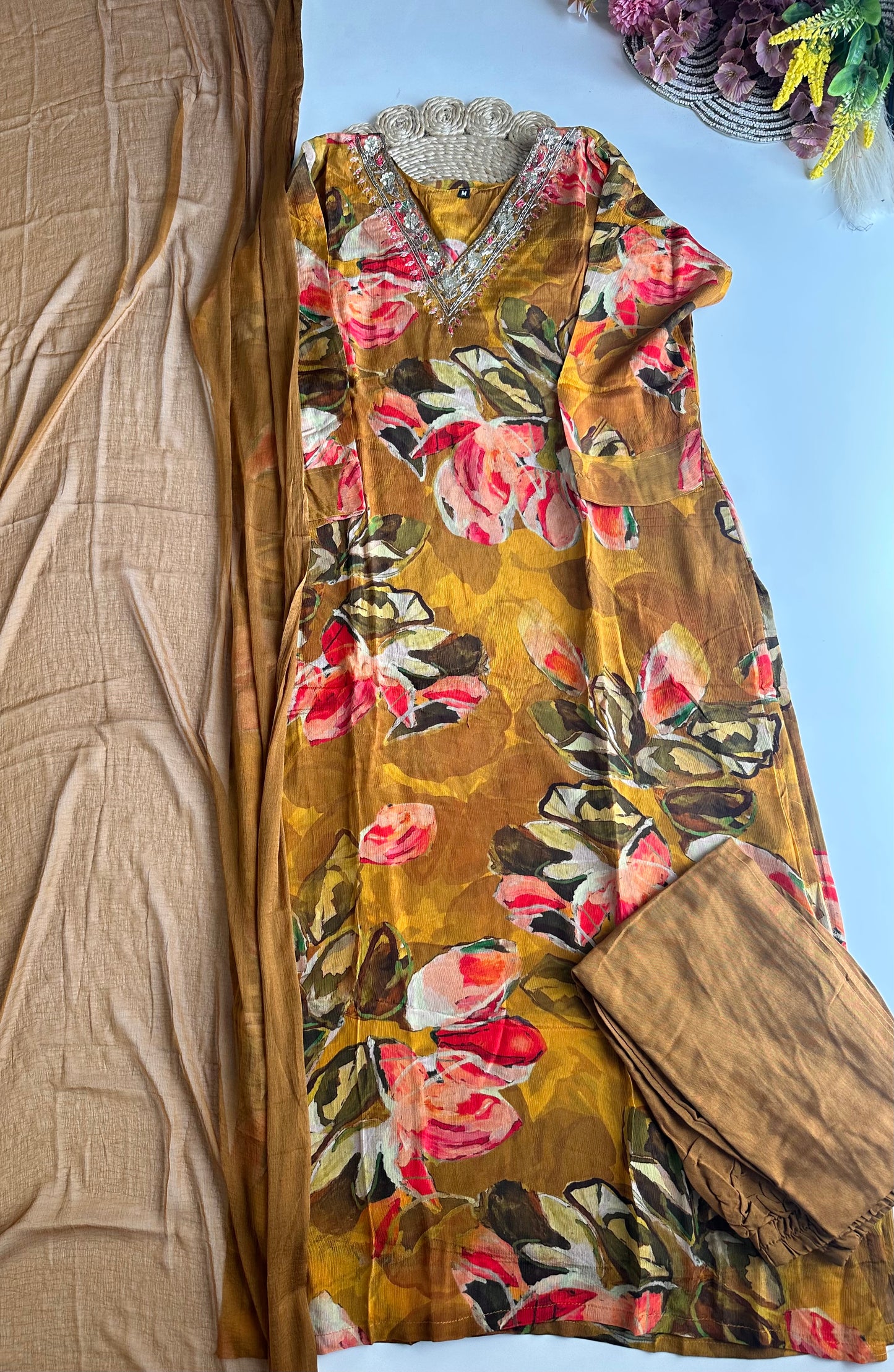 D433 - Chinnon straight kurti with pants and dupatta