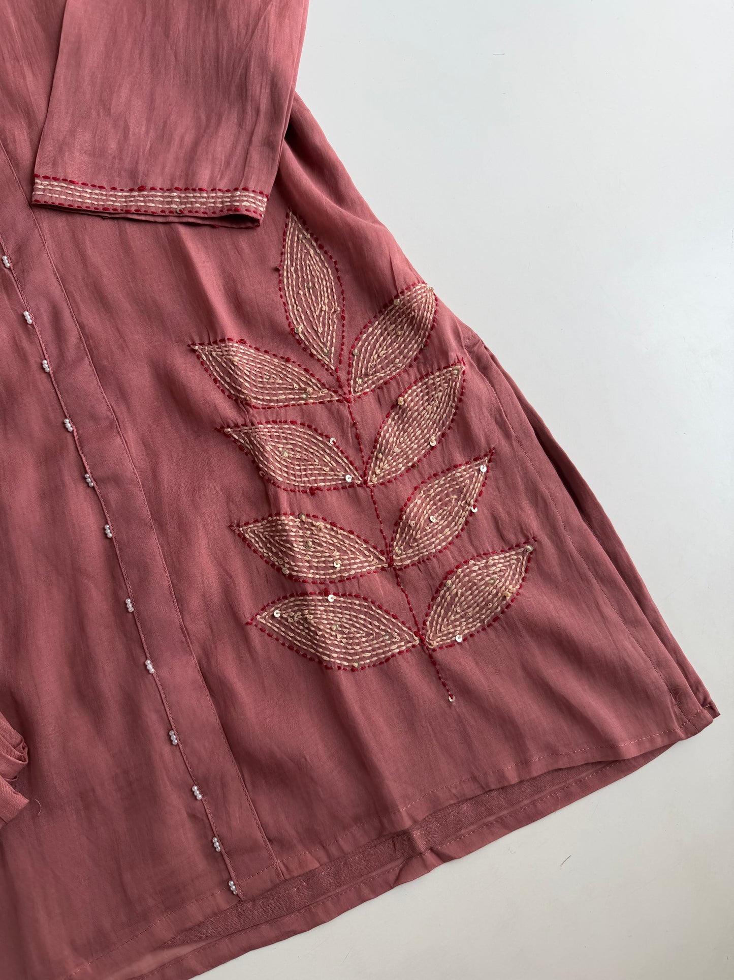 K139 - Mul chanderi embroidered coord set