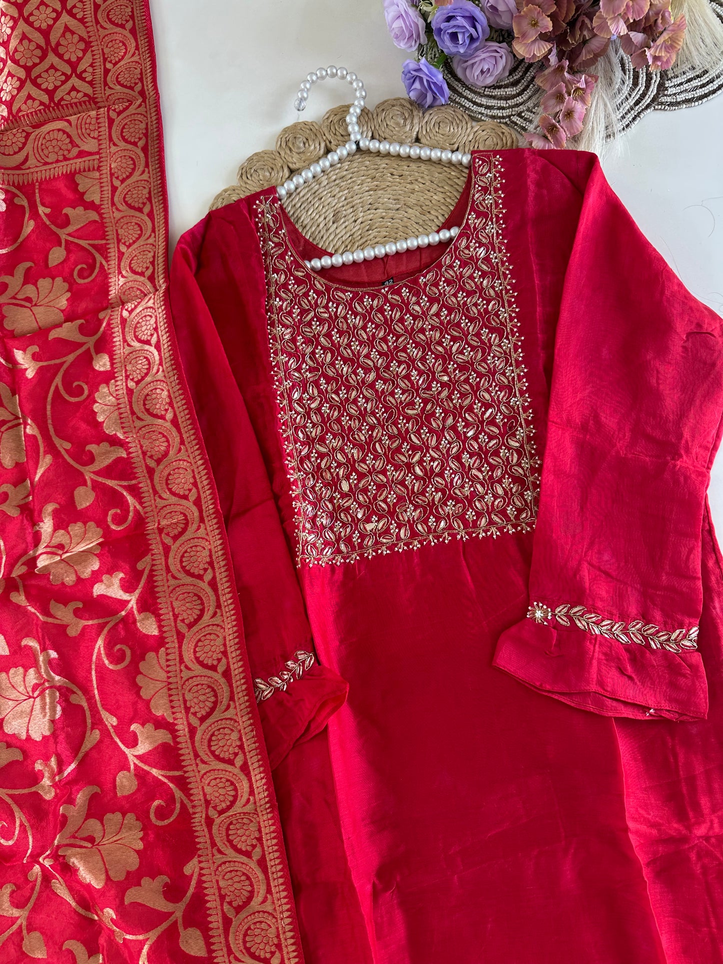 D402-Dola silk straight kurti with pants and dupatta