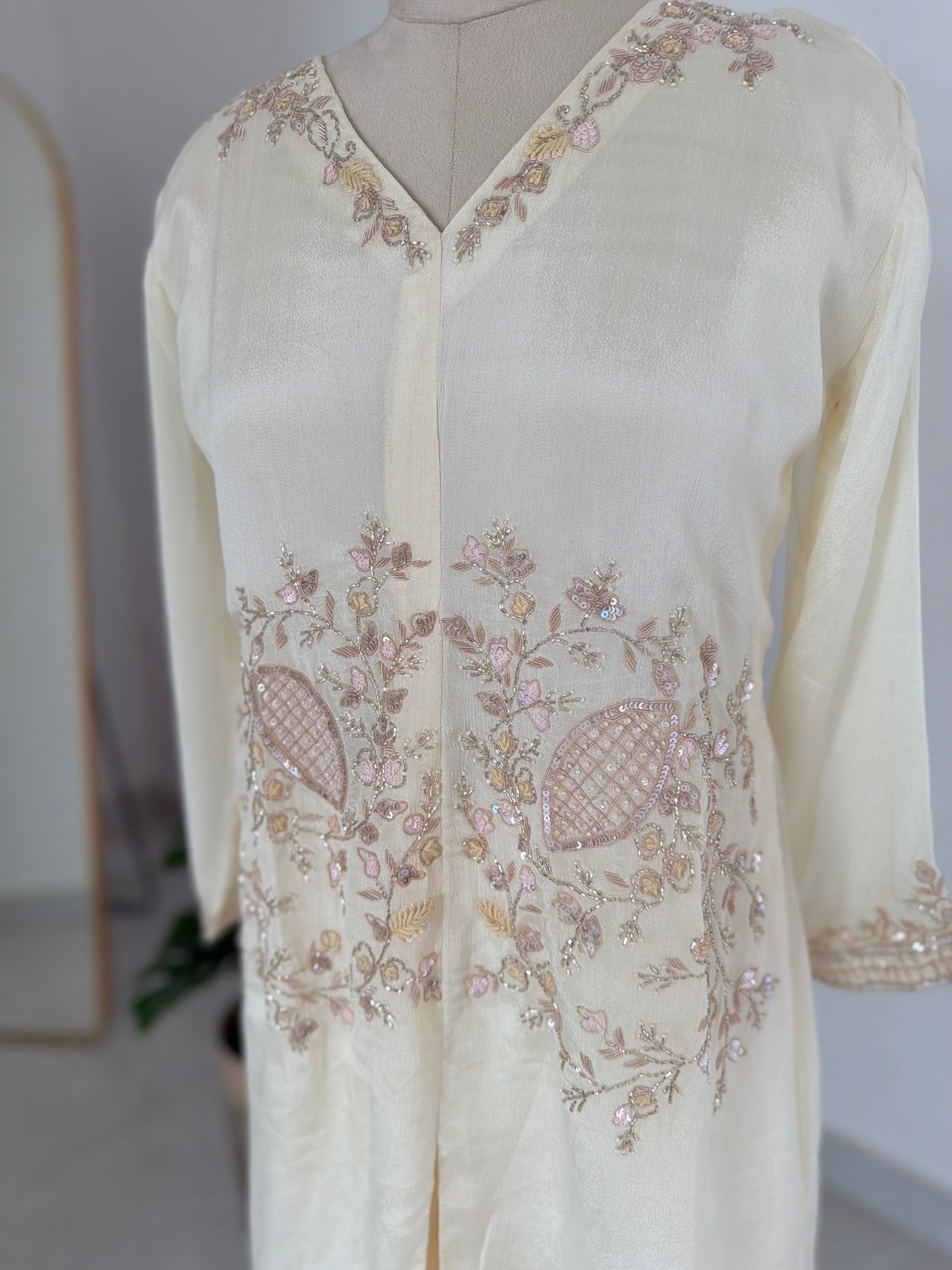 K359 - Pure Chinnon handwork coord set