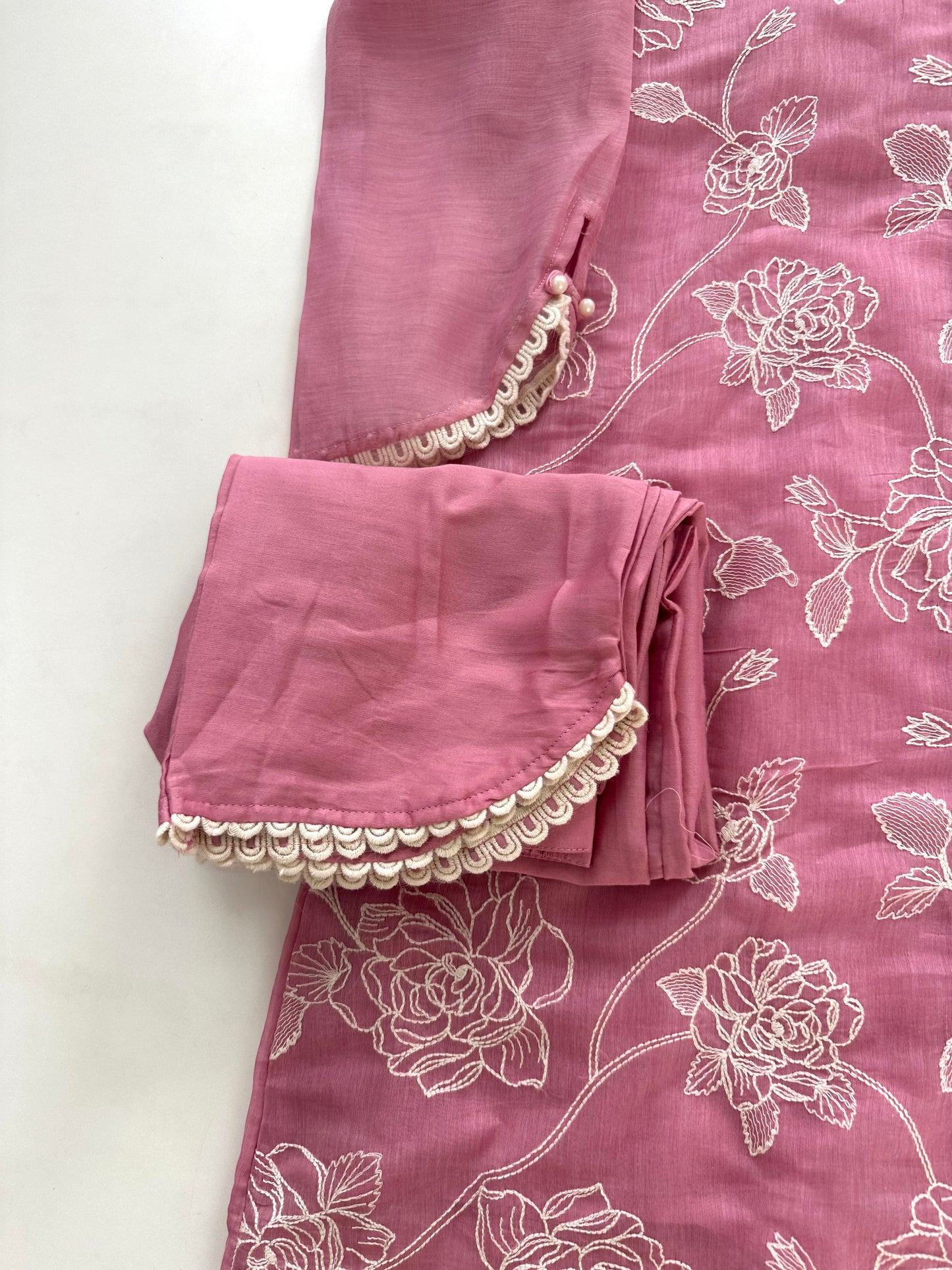 K039 - Mul Chanderi embroidered coord set