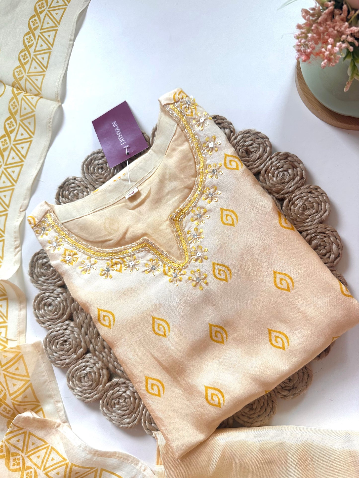 K160 - Dola silk printed straight Kurti with pants and dupatta
