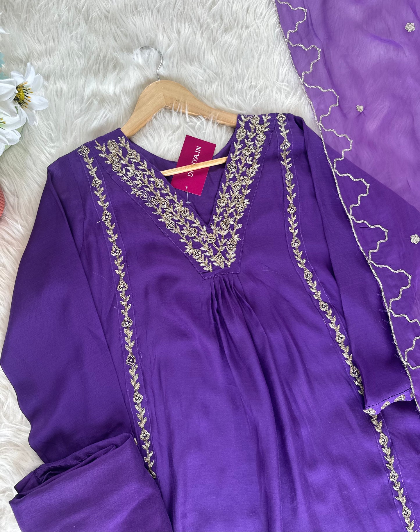 K259 - Mul Chanderi zardosi Aline Kurti with pants and dupatta