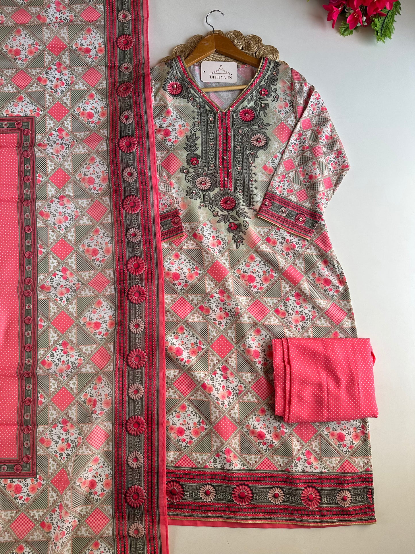 D501- Rayon straight Kurti with pants and dupatta