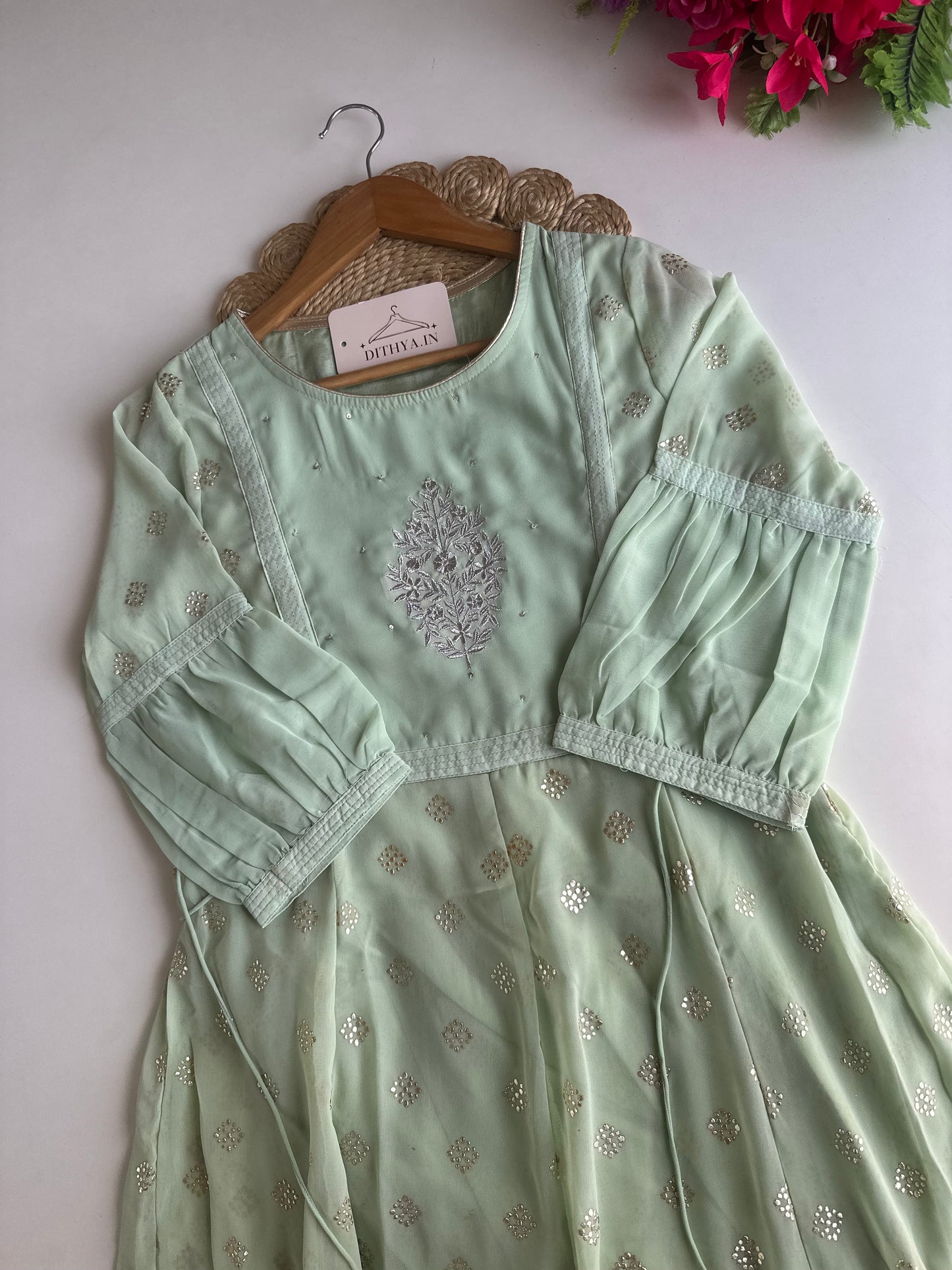 D518 - Cotton Gown