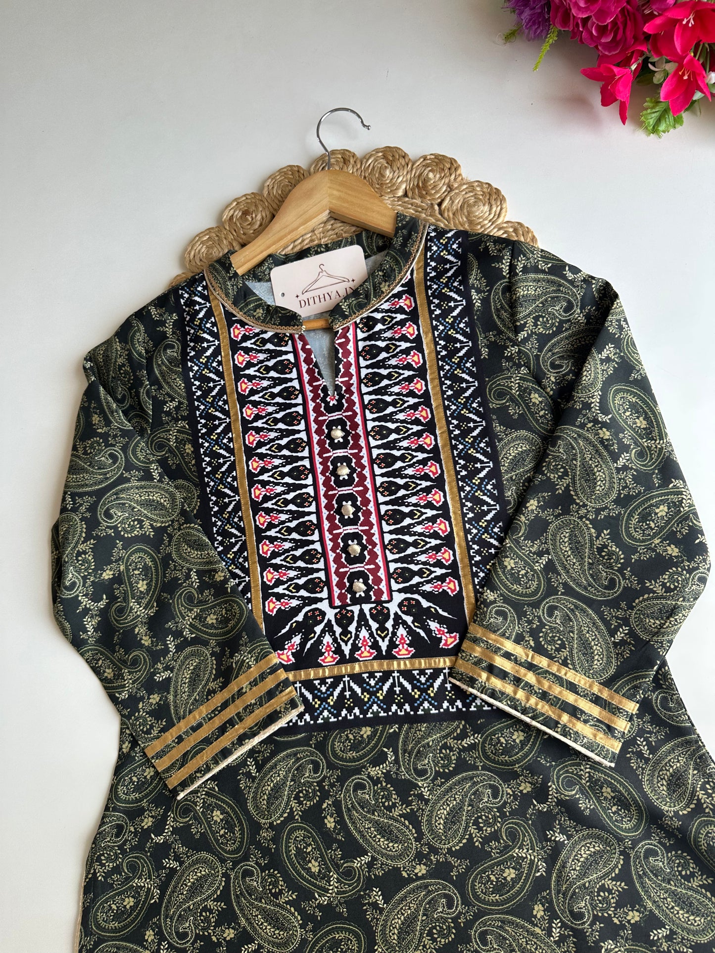D522 - Muslin Straight Kurti with Pants