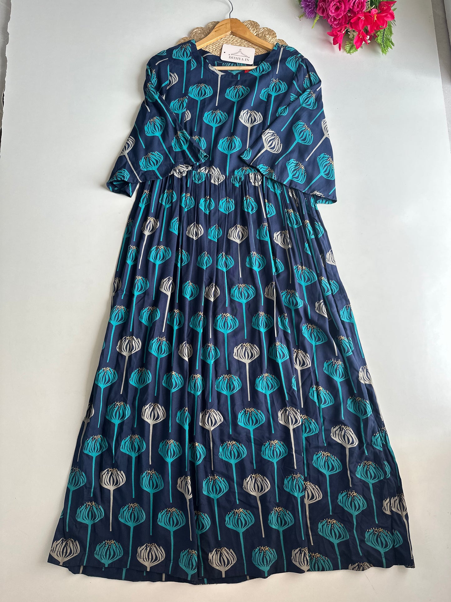 D542-Muslin gown