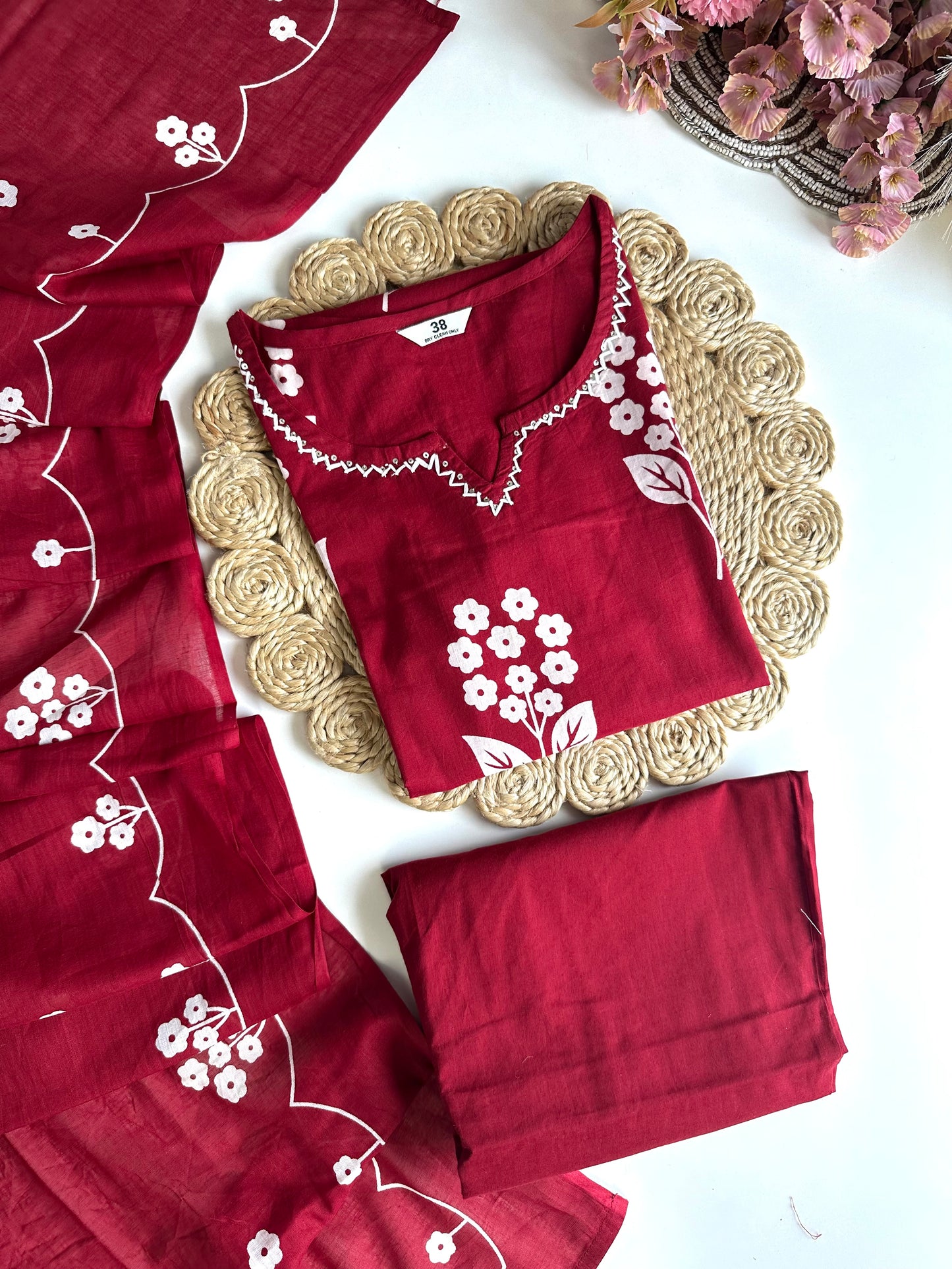 K444 - Mul Cotton straight Kurti with pants and dupatta