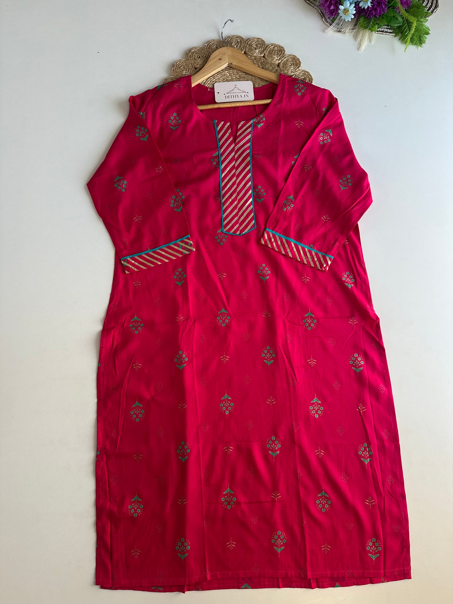 D620-Muslin straight Kurti