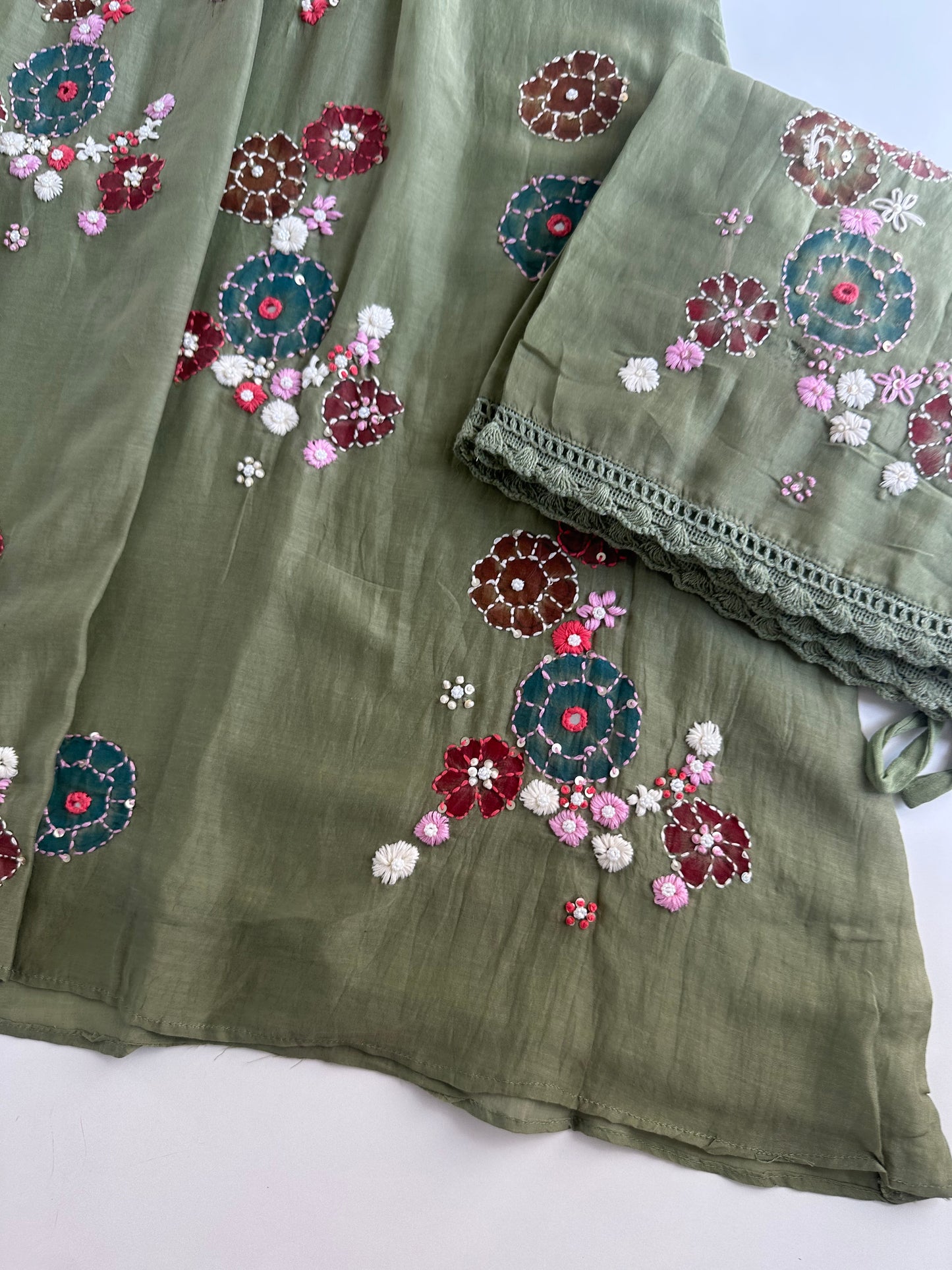 K423 - Mul Chanderi embroidered Aline Kurti with pants and dupatta