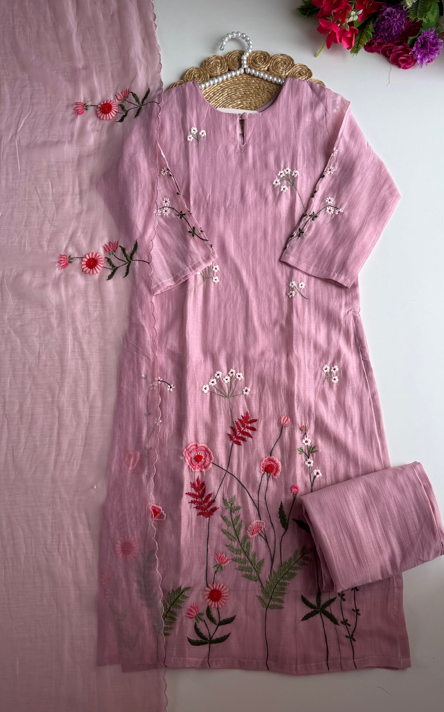 K632 - Mul Chanderi 3D appliqué work straight Kurti with pants and dupatta
