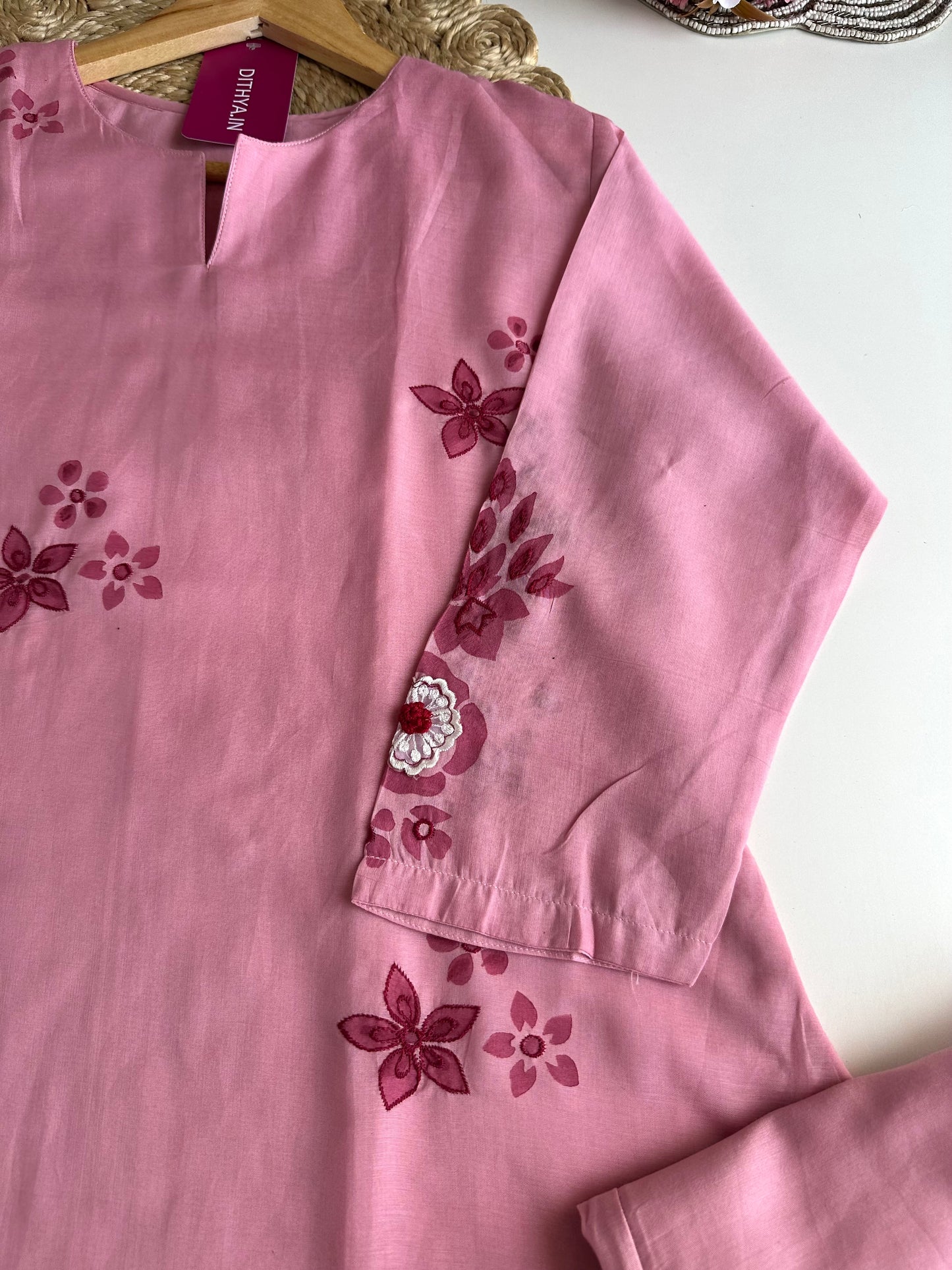 K163 - Mul Chanderi appliqué work Aline Kurti with pants and dupatta