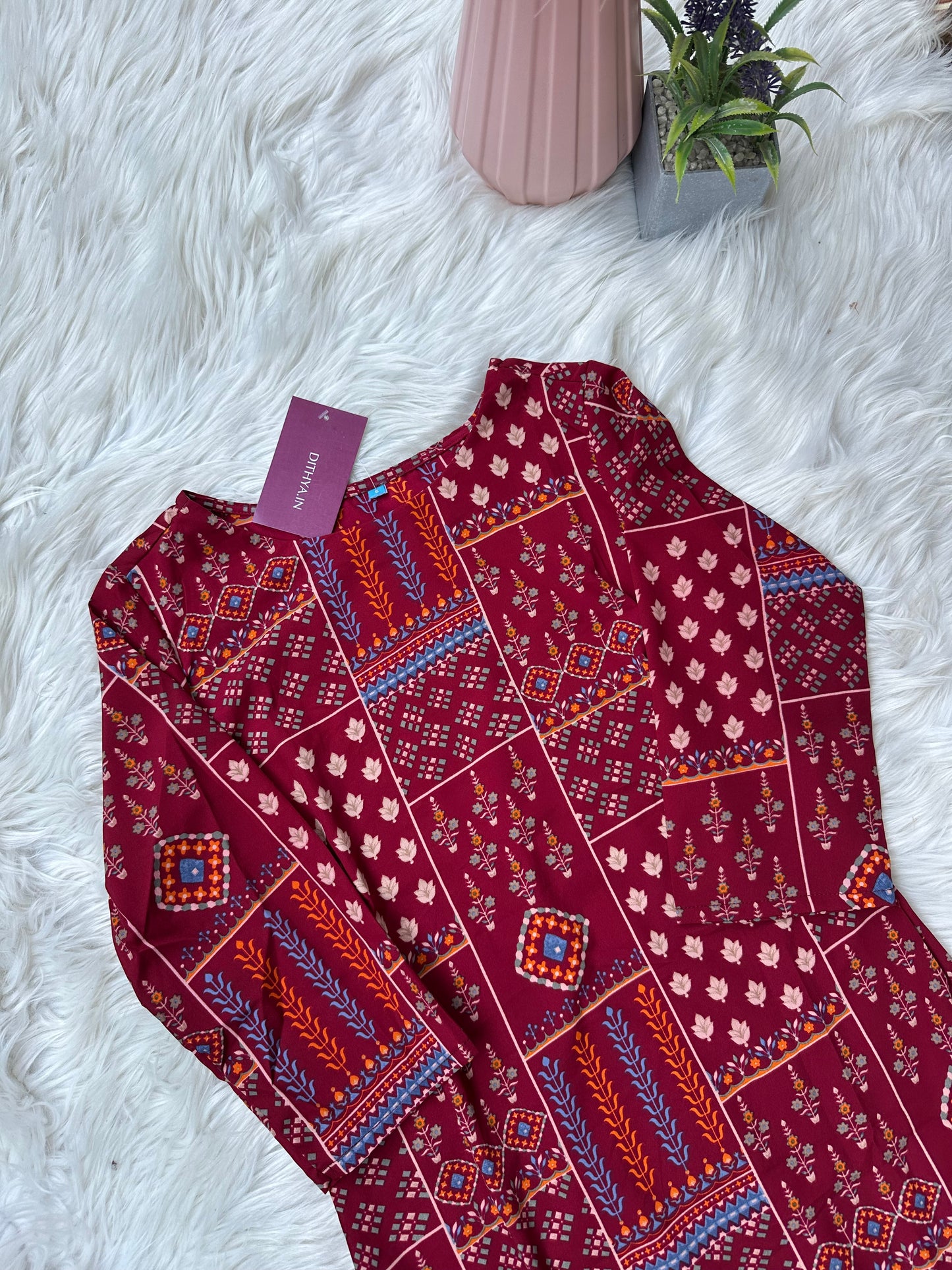K126 - Rayon cotton printed straight Kurti in 2 prints