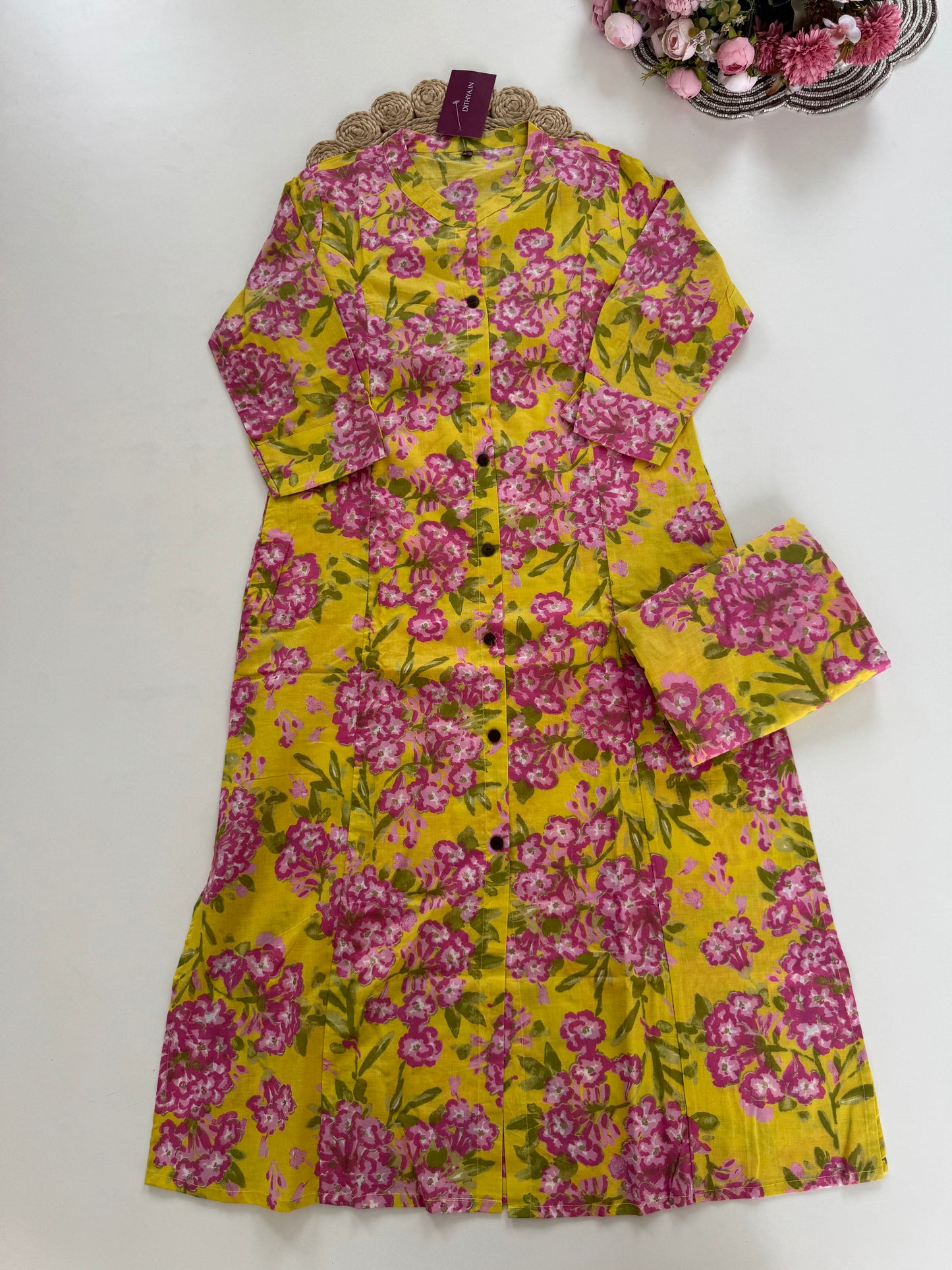 K008 - Cotton floral Aline Kurti with pants