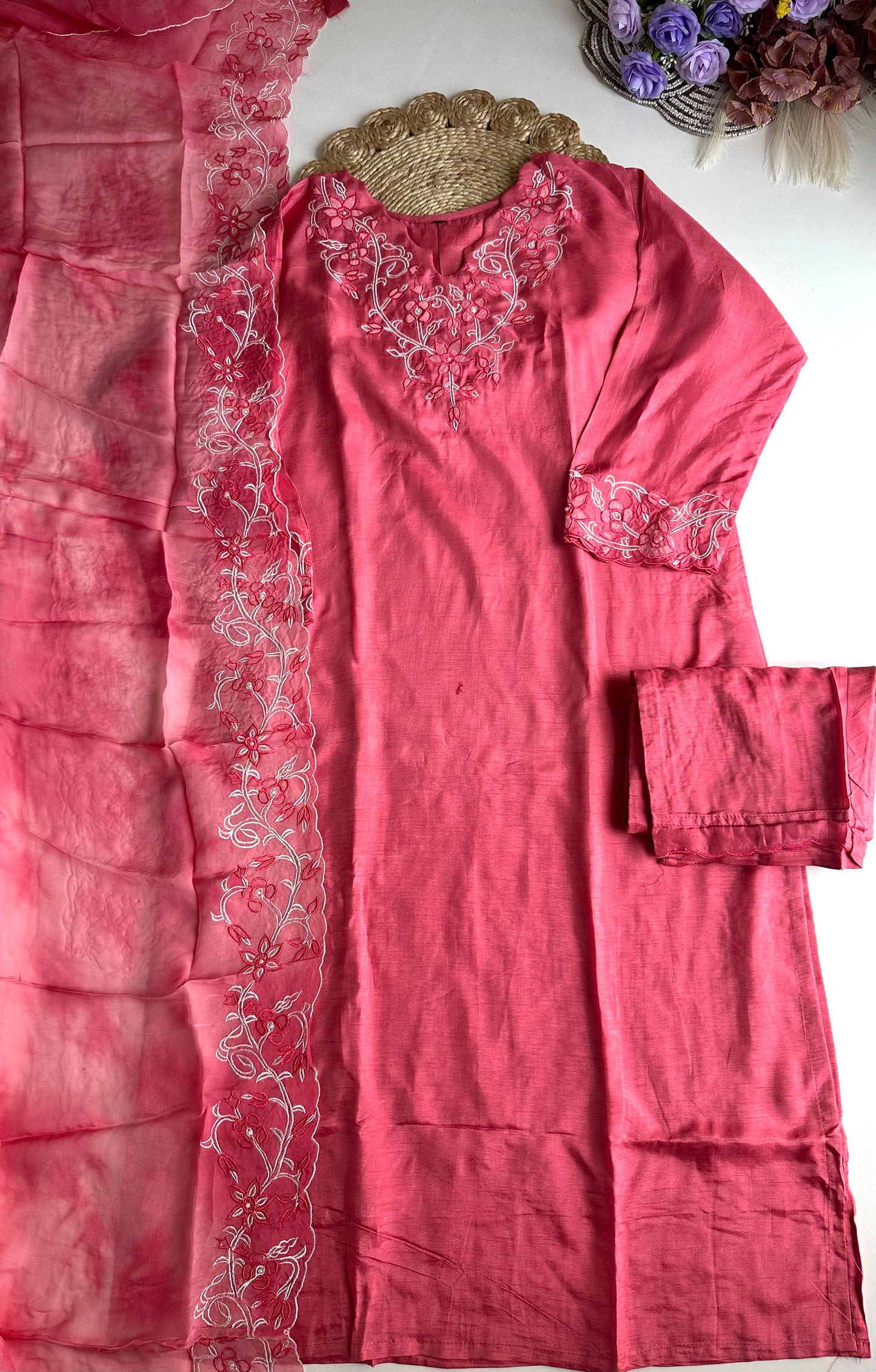 D259 - Dola silk straight kurti with pants and dupatta