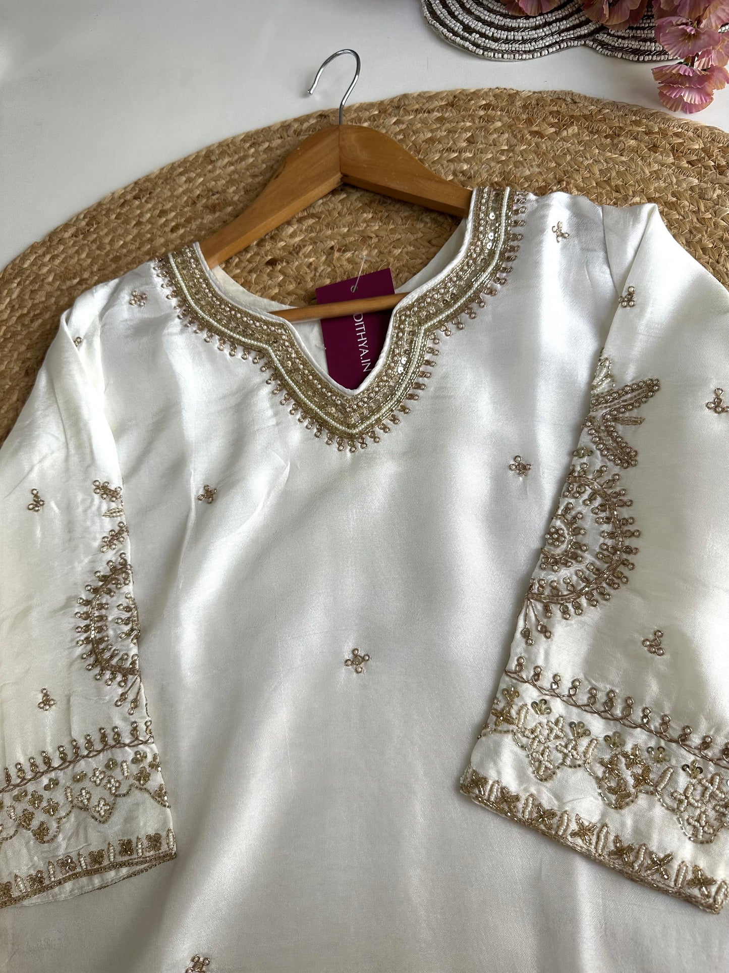 D022 -Russian silk straight kurti with pants and dupatta