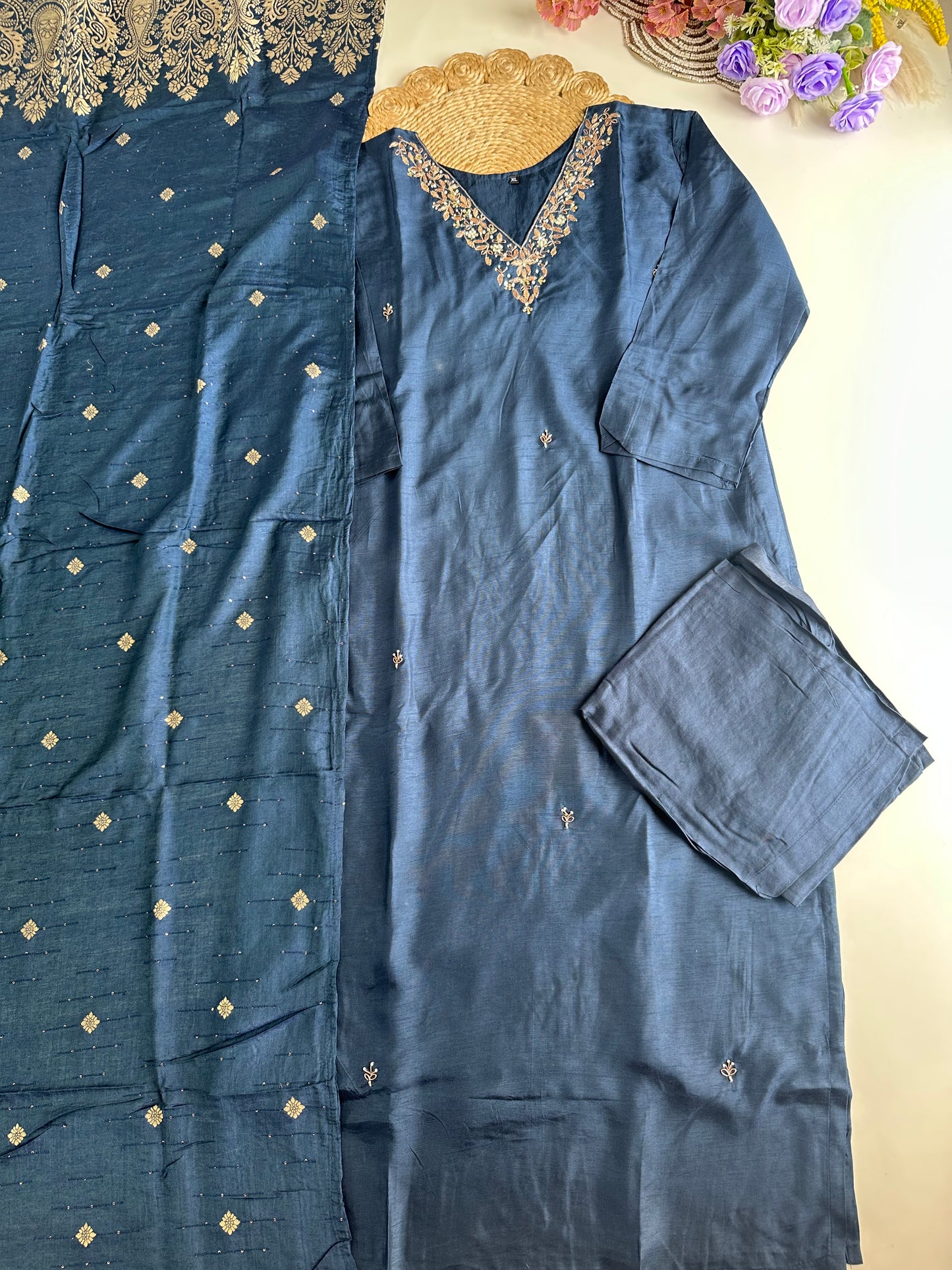 D284 - Dola silk straight kurti with pants and dupatta