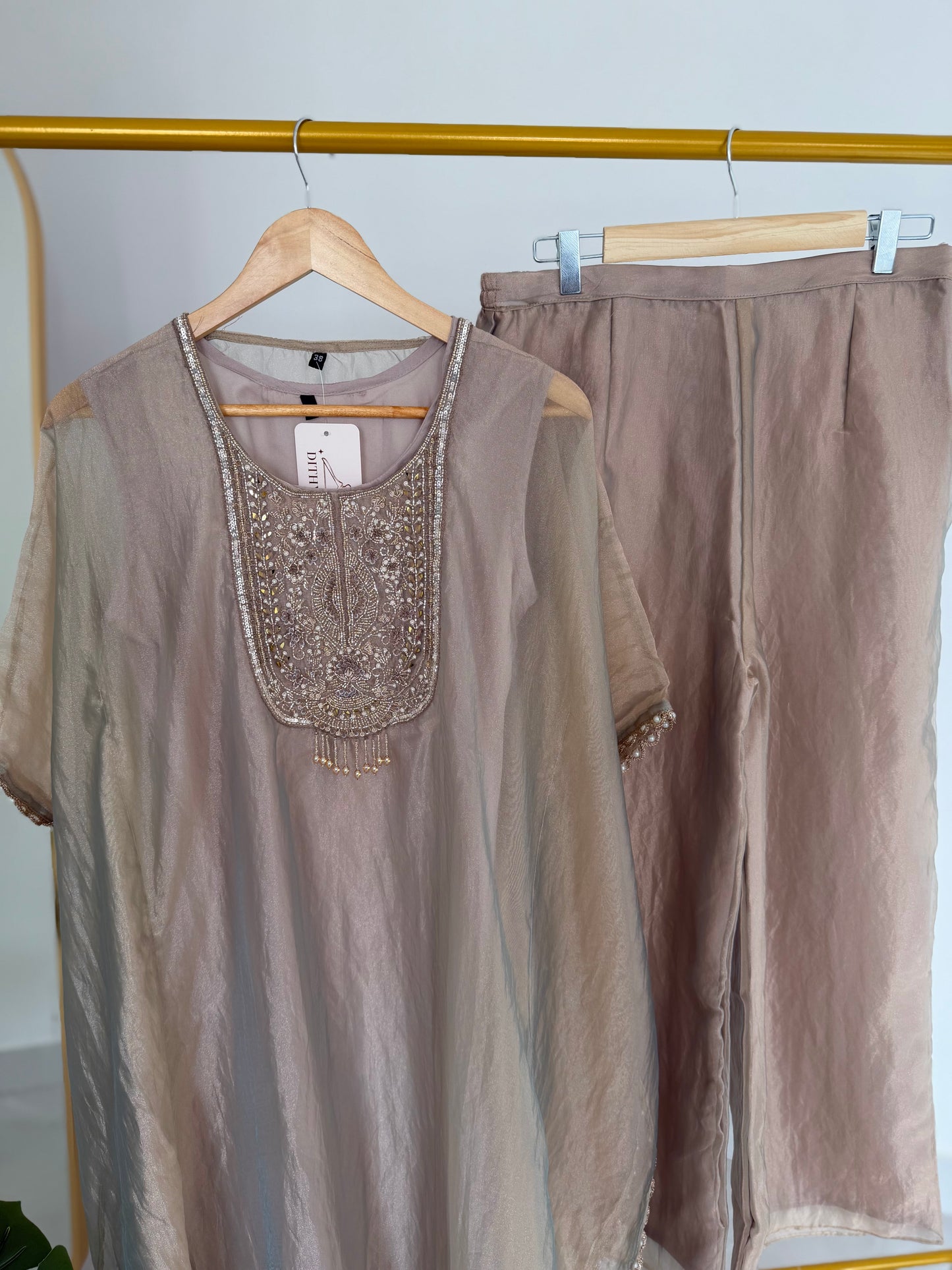 K116 - Tissue silk handwork kaftan with inner and pants