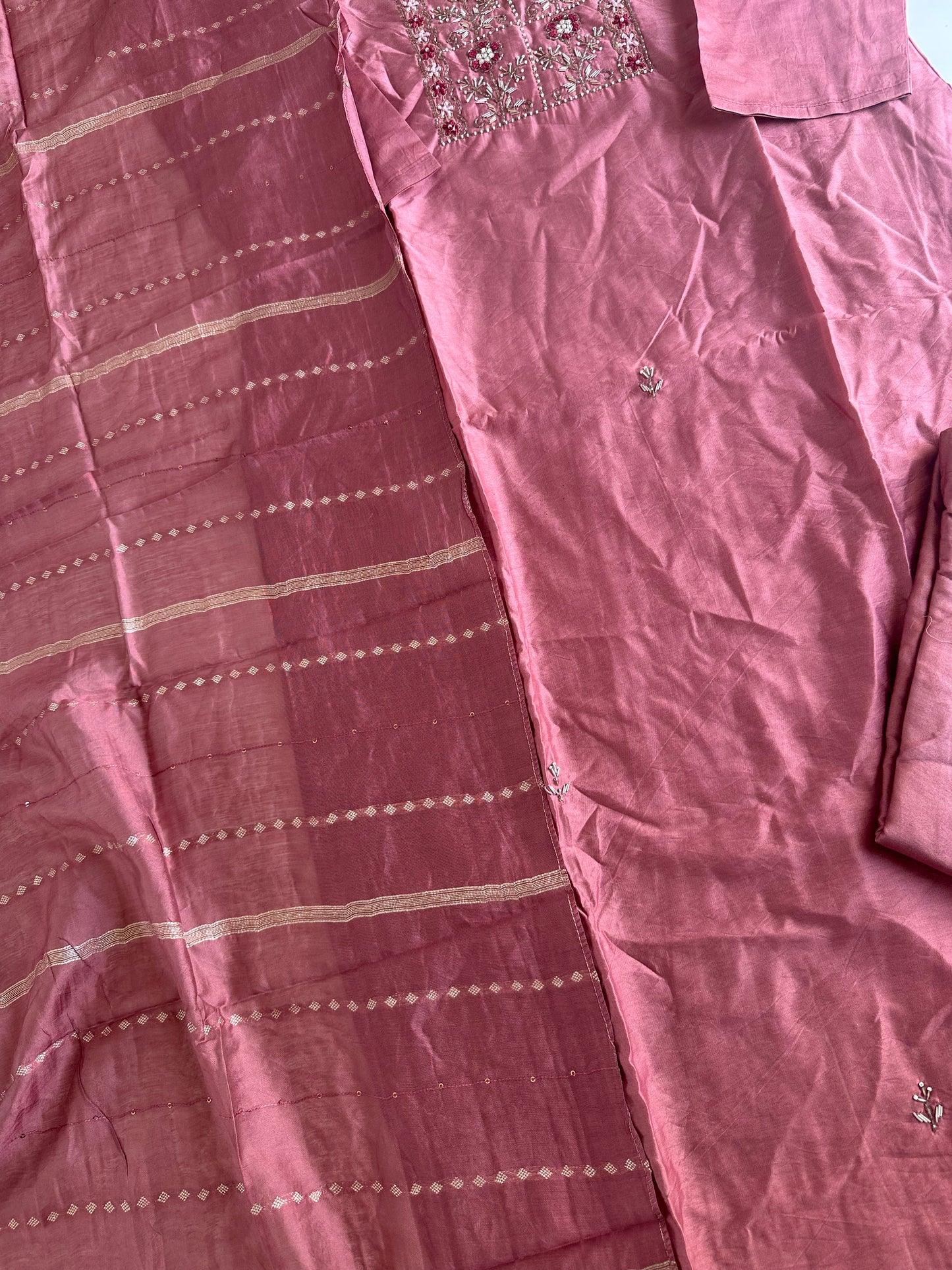 D318- Dola silk straight kurti with pants and dupatta