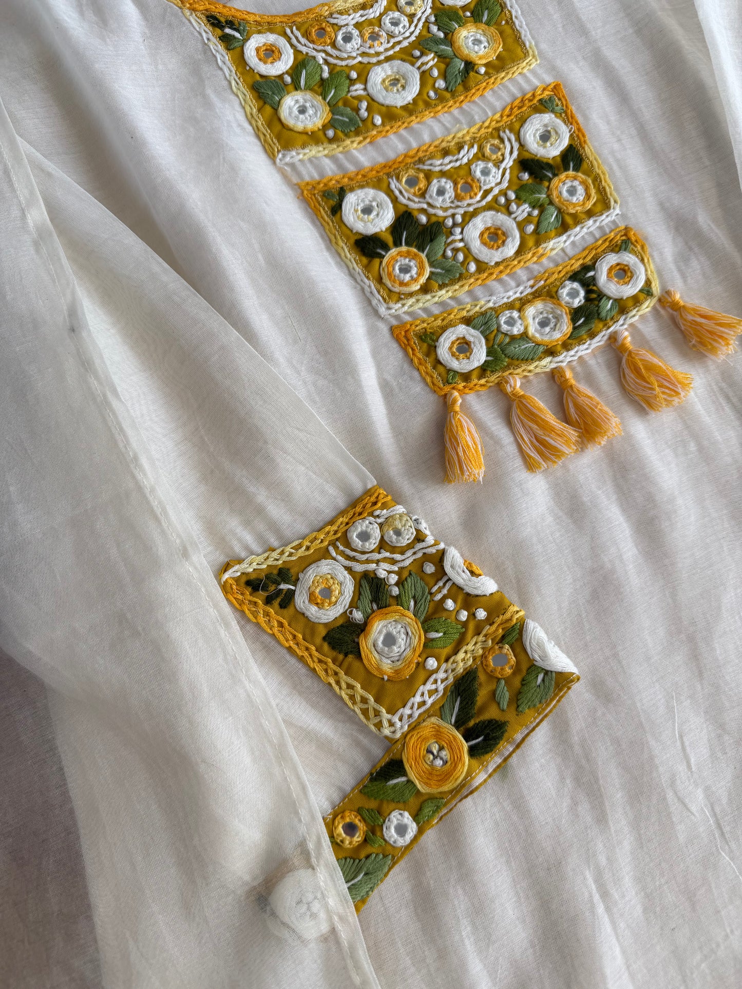 K504 - Mul chanderi embroidered straight Kurti with pants and dupatta