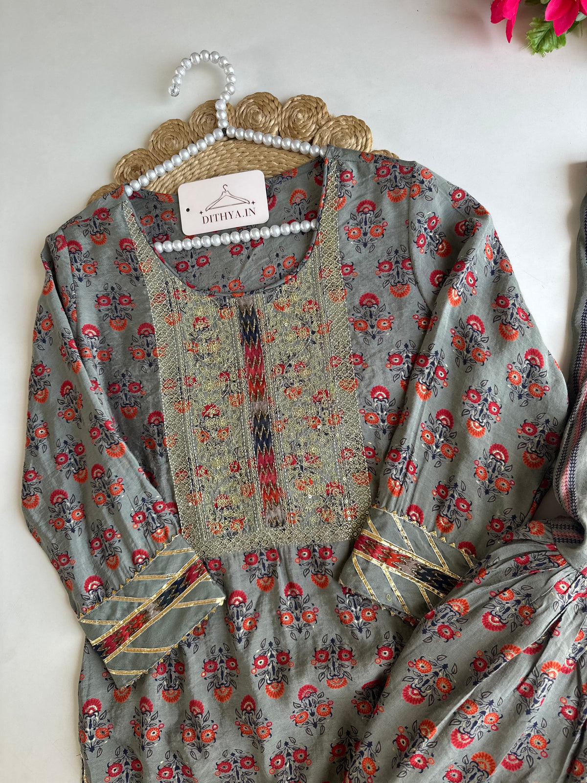 D696 - Muslin Kurti with Sharara - view 2