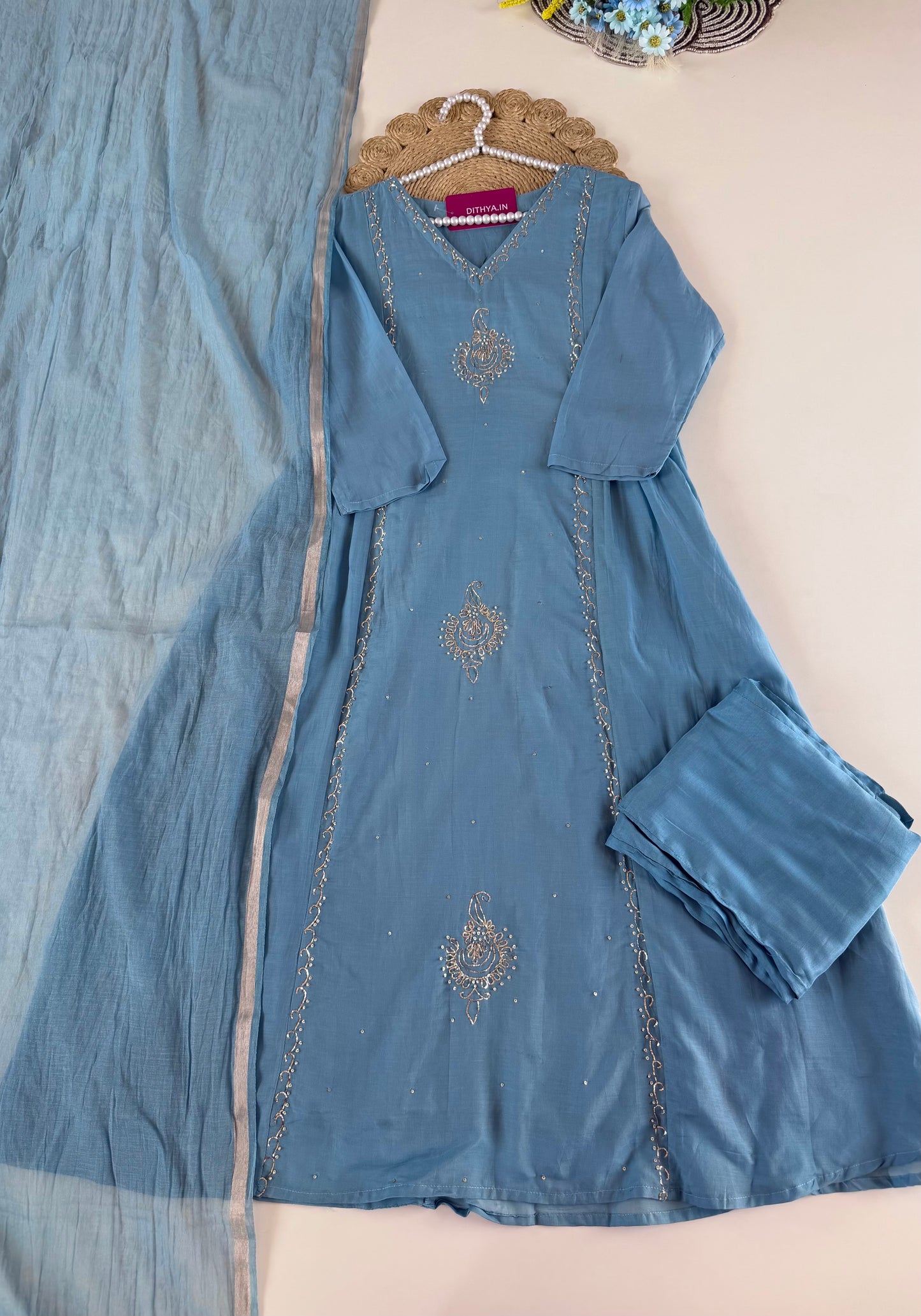 K465 - Mul chanderi zari Aline Kurti with pants and dupatta