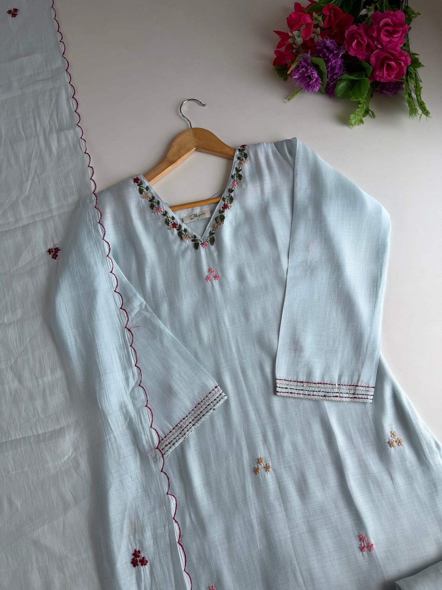 K516 - Surat Mul chanderi embroidered straight Kurti with pants and dupatta in 2 colours