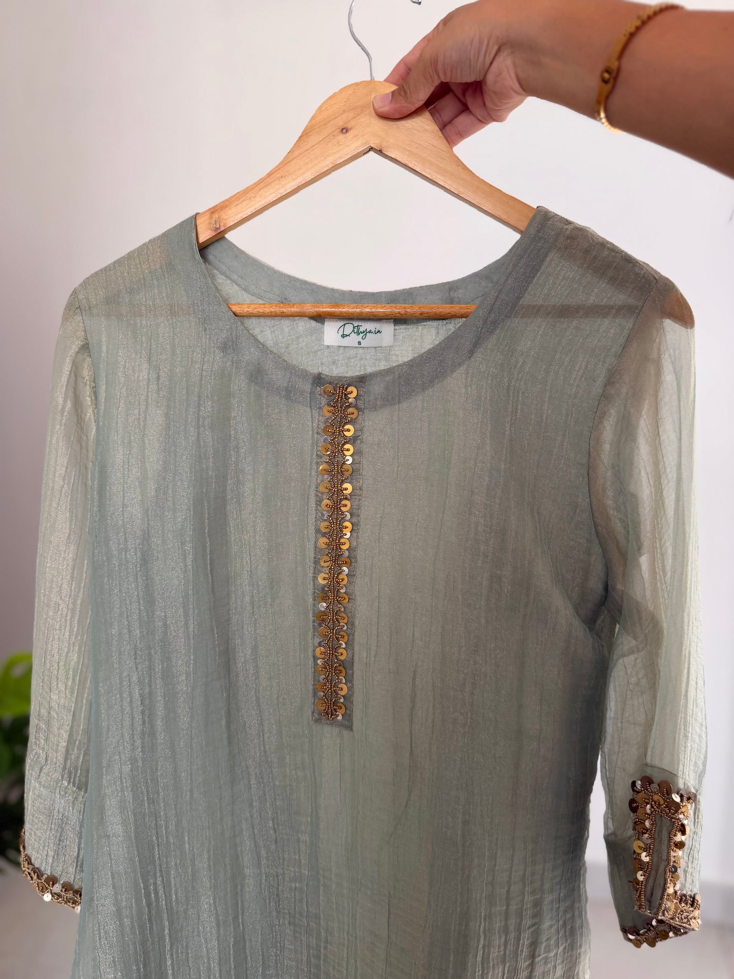 K506 - Salsa tissue silk handwork coord set in 2 colours