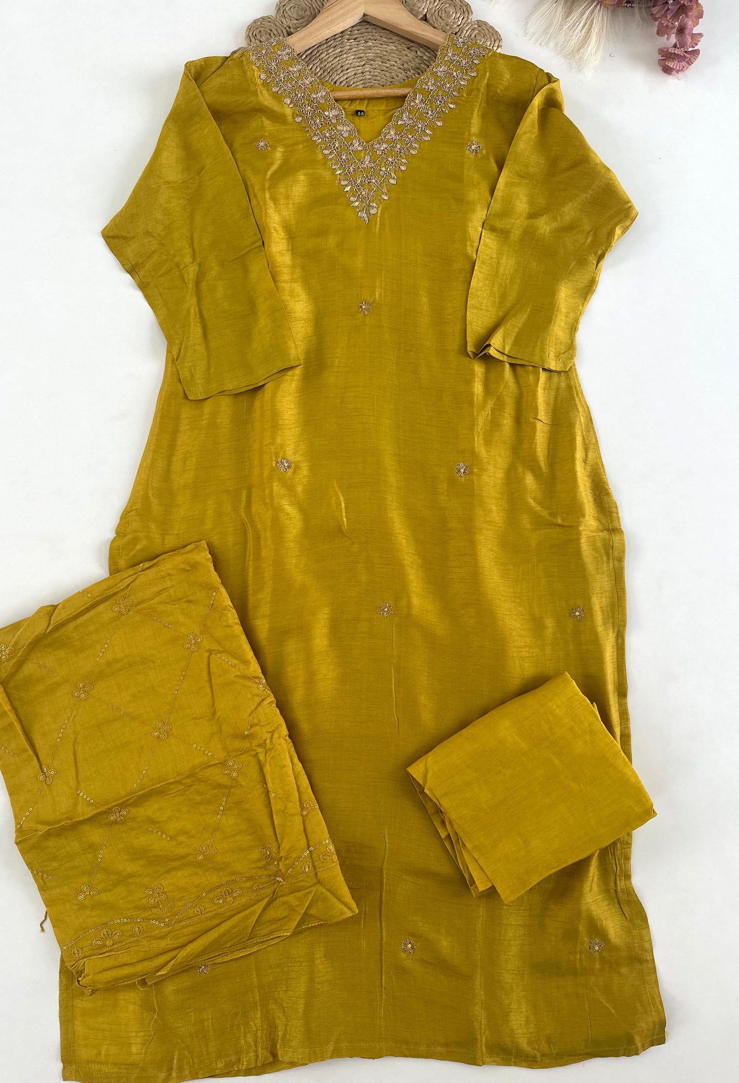 D215 - Dola silk straight kurti with pants and dupatta