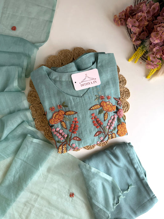 K512 - Mul chanderi Embroidered Anarkali with pants and dupatta