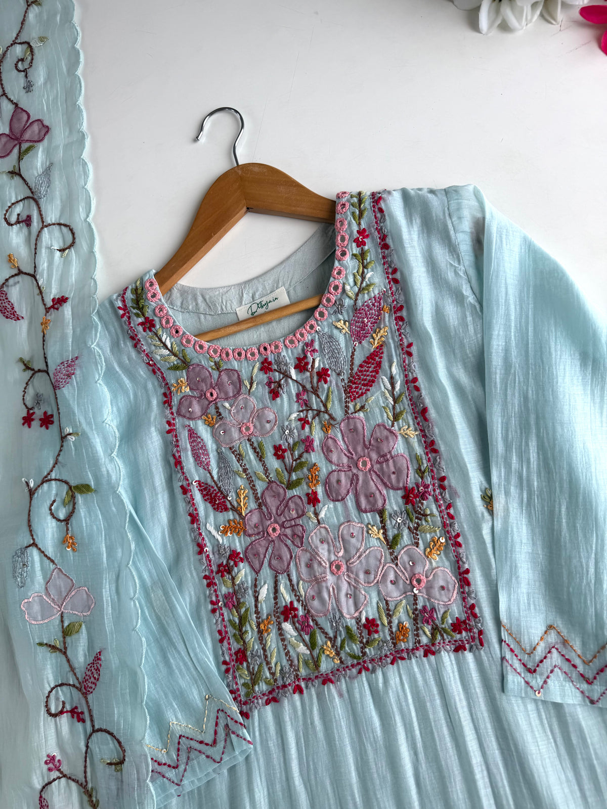 K464 - Mul chanderi embroidered straight Kurti with pants and dupatta