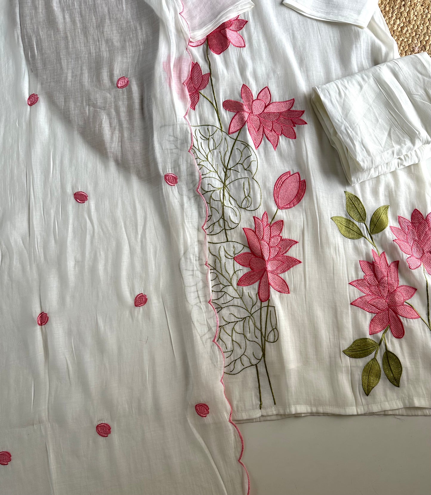 K160 - Muslin embroidered straight Kurti with pants and dupatta
