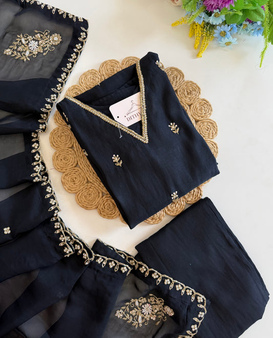 K229 - Mul chanderi handwork aline Kurti with pants and dupatta