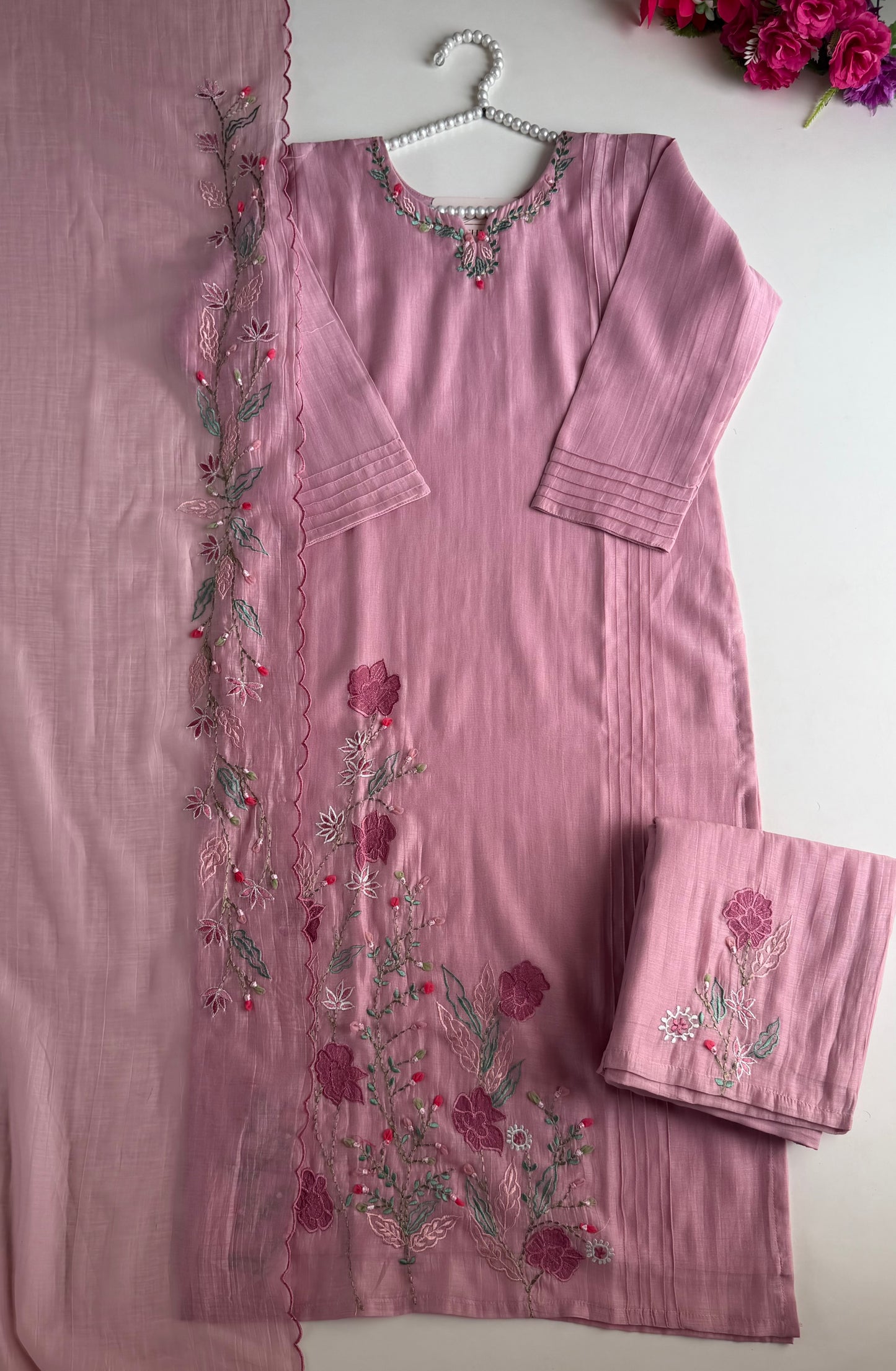 K600 - Mul chanderi 3d appliqué work straight Kurti with pants and dupatta