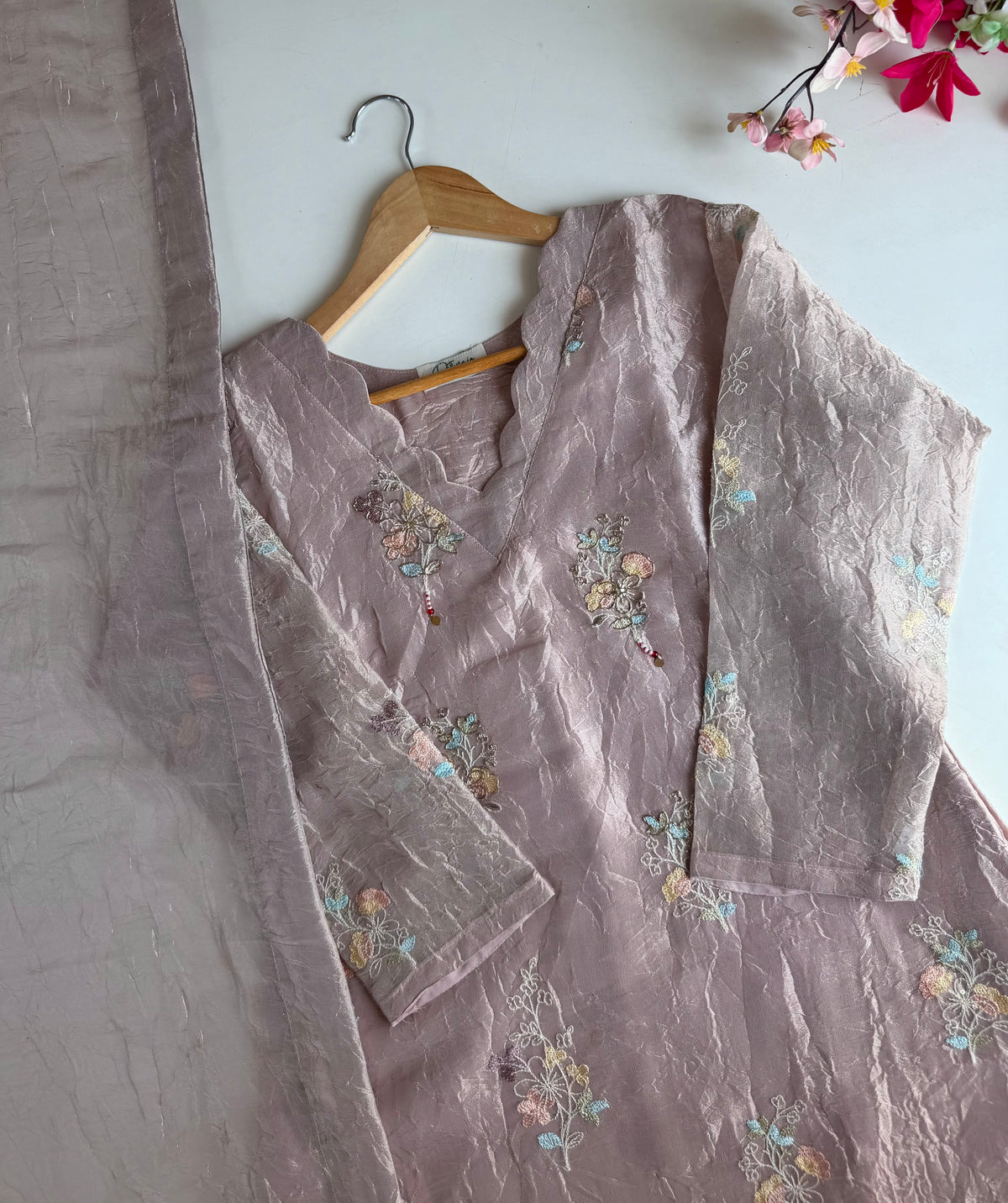 K507 - Crush tissue floral embroidered Aline Kurti with pants and dupatta