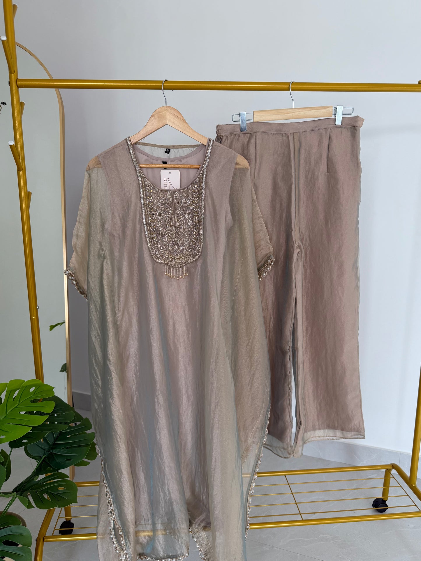 K116 - Tissue silk handwork kaftan with inner and pants