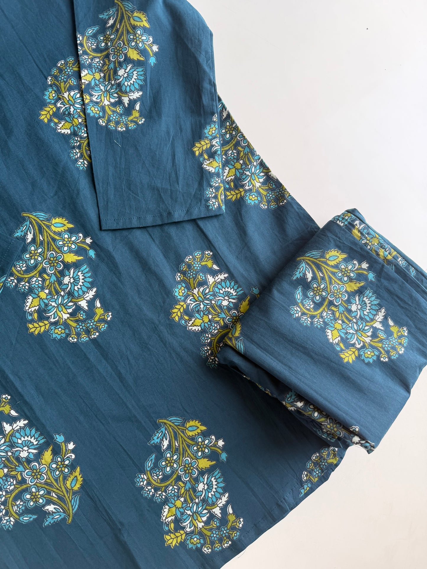 K423 - Mul cotton printed coord set