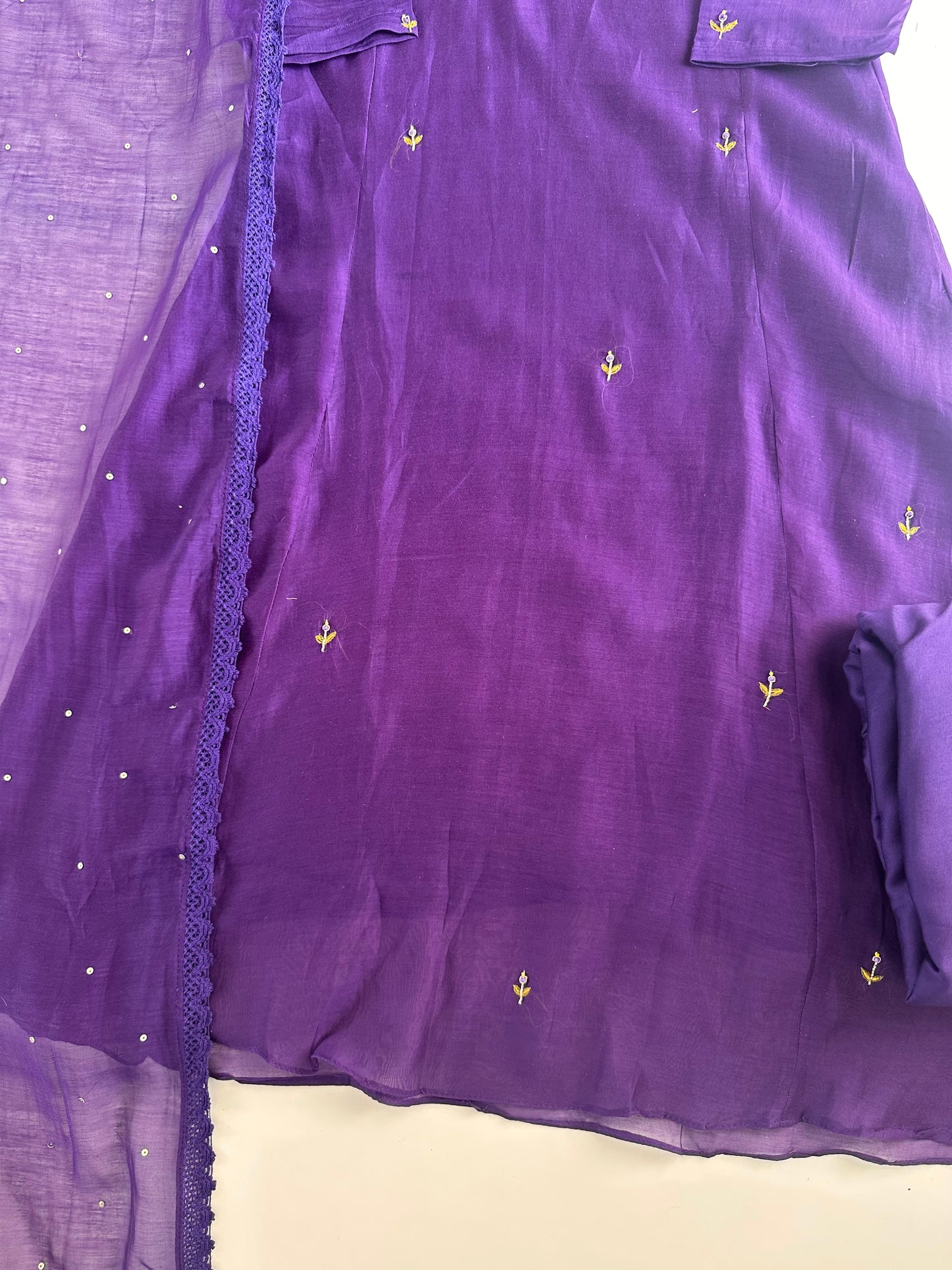 K085 - Mul Chanderi Handwork Aline Kurti with pants and dupatta
