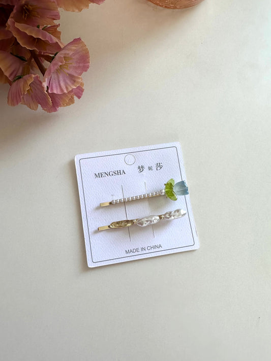 A007 - Fancy hair slides (SET OF 2)