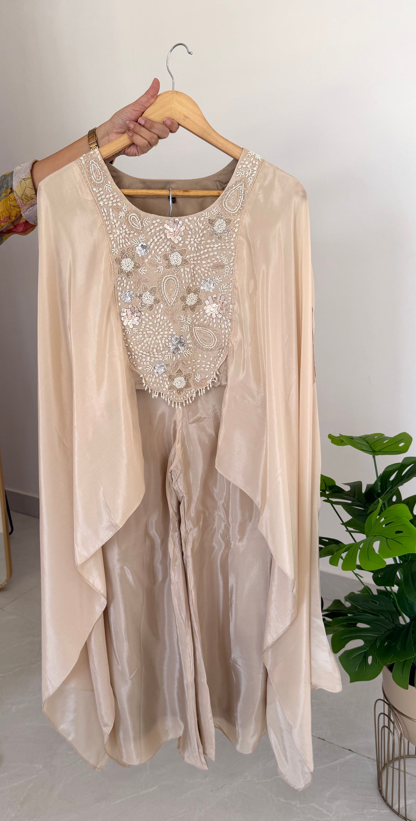 K042 - Pure crape handwork crop top with cape hands and divider pants