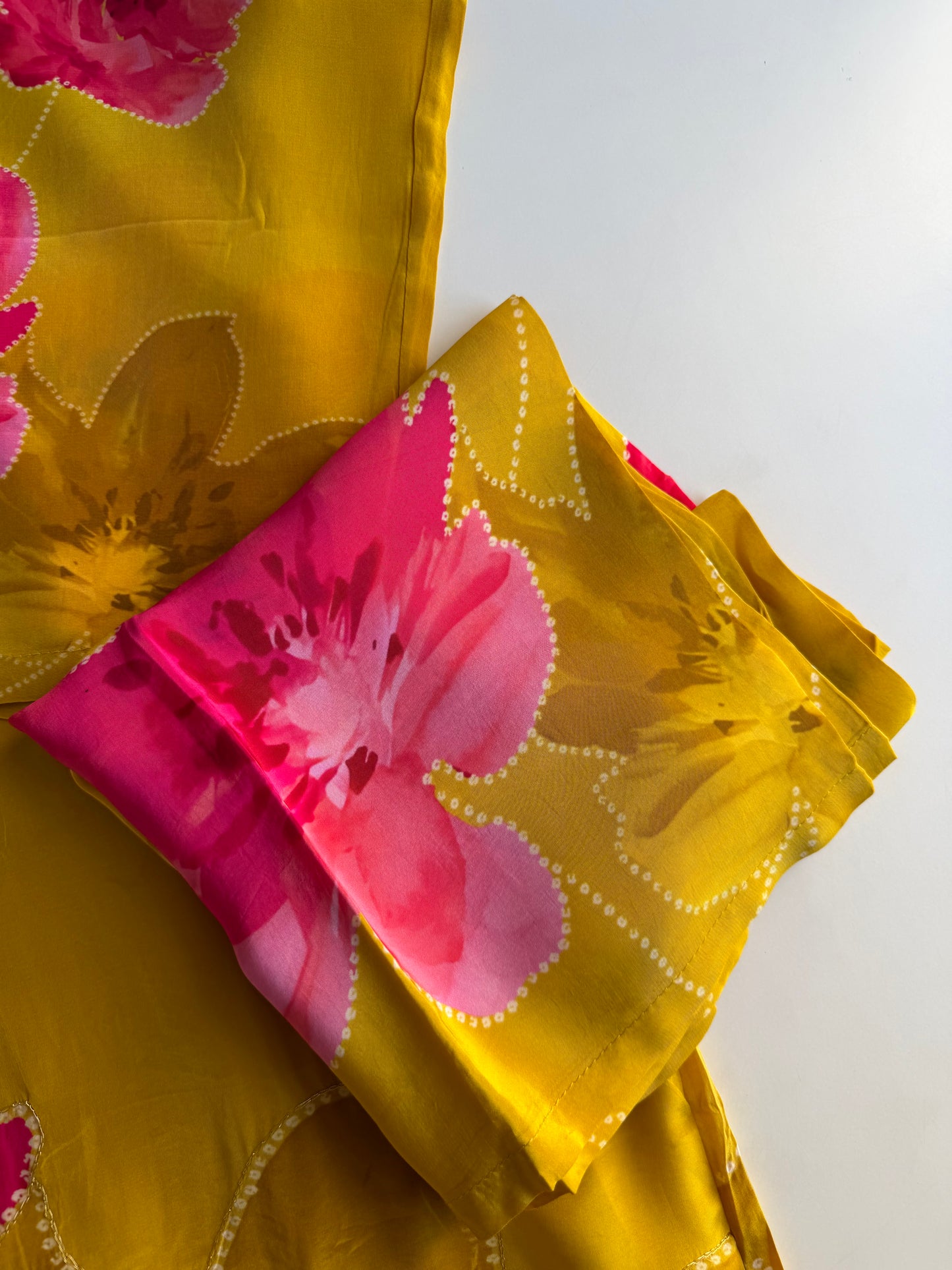 K578 - Pure crape floral coord set