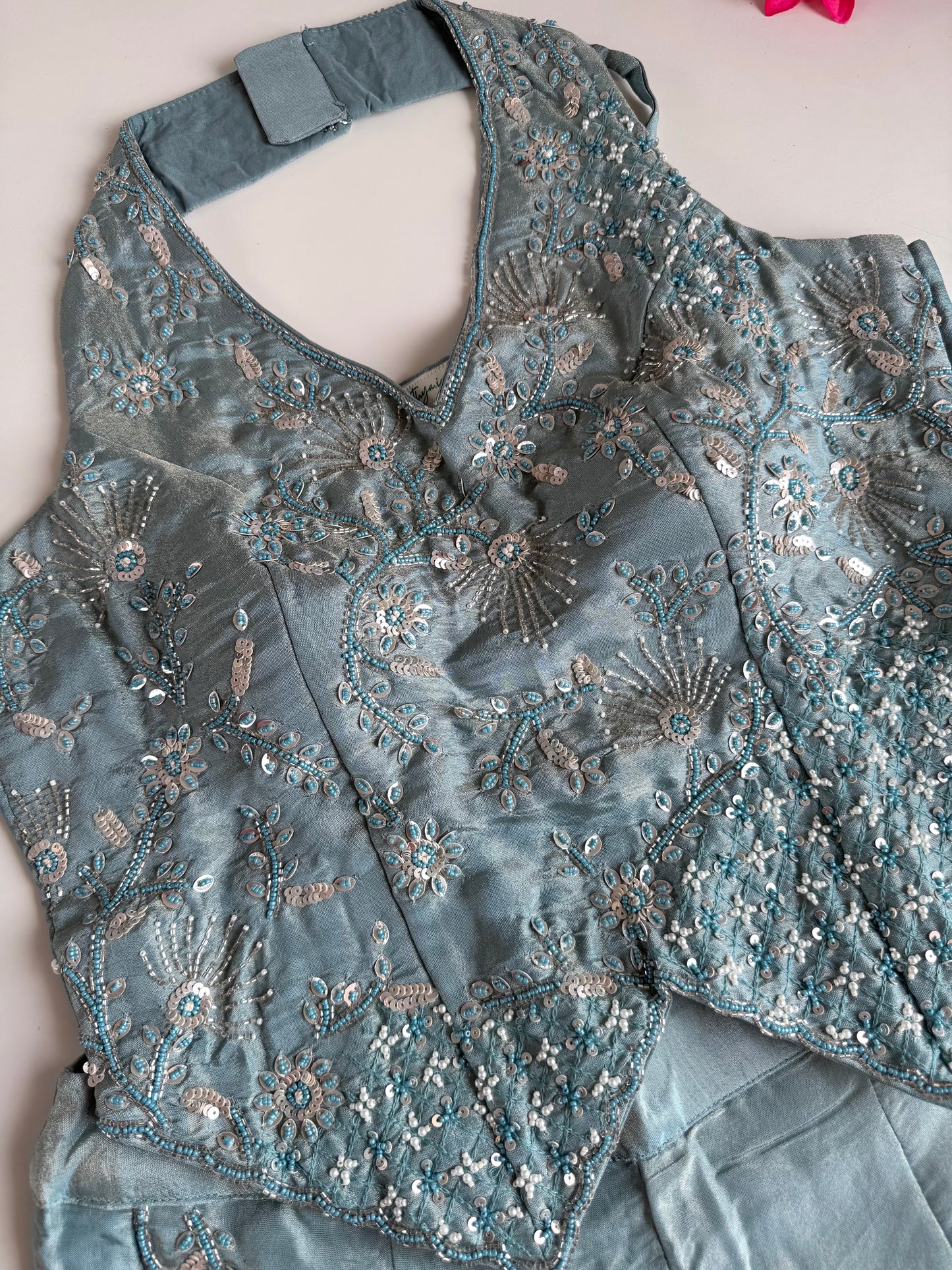 K533 - Tissue silk handwork crop top with divider pants in 3 colours