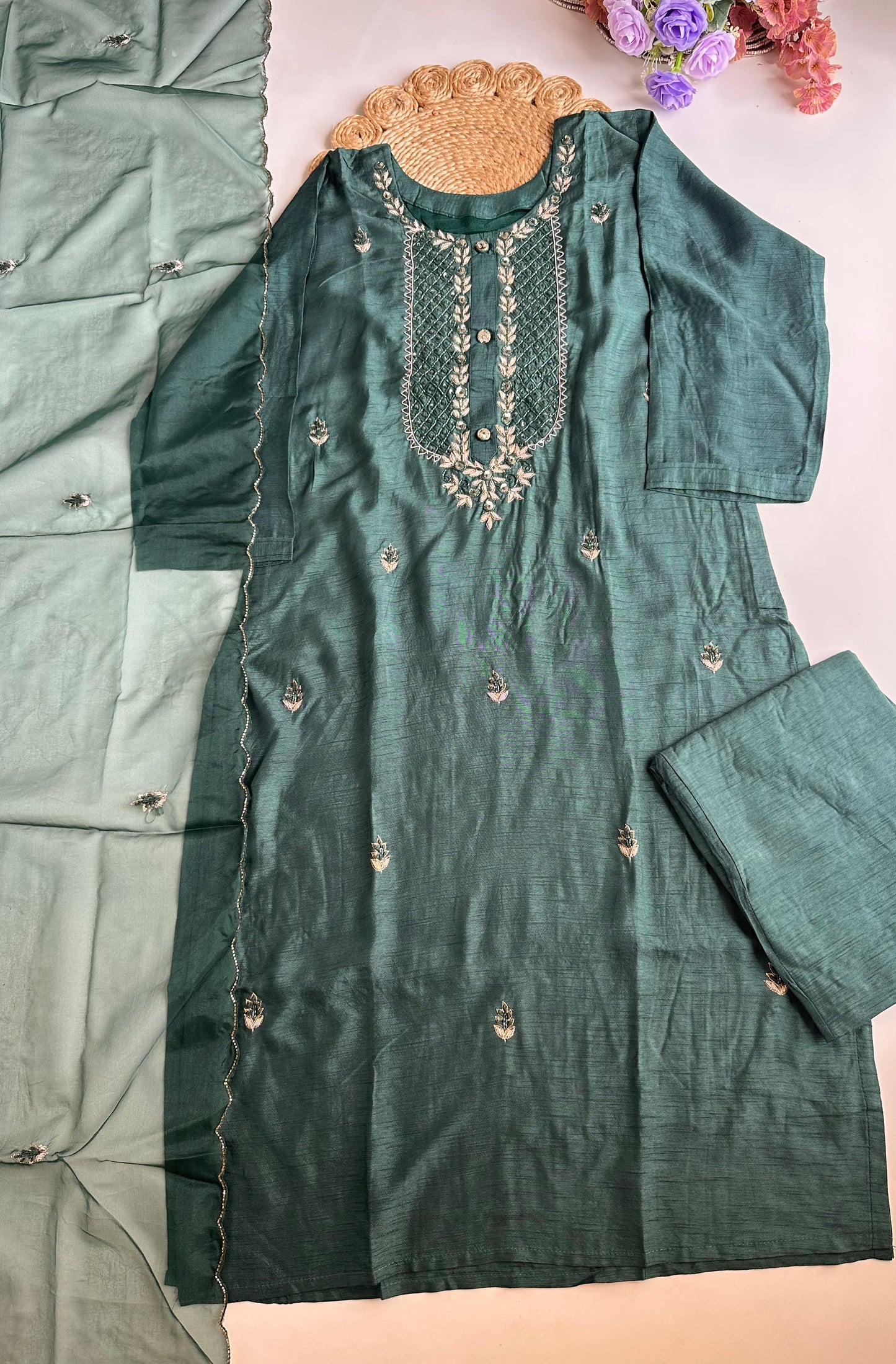 D080 -Dola silk straight kurti with pants and dupatta