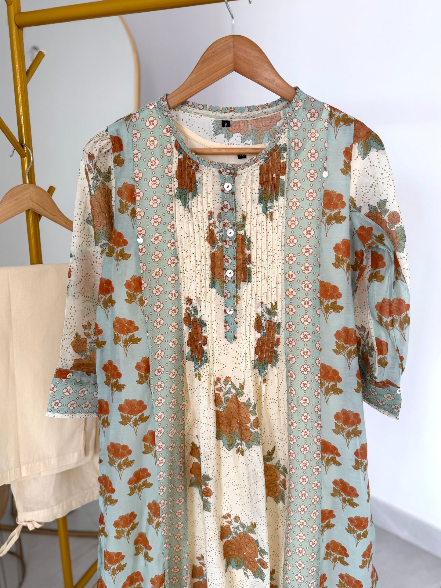 K254 - Viscose organza printed Aline Kurti with pants