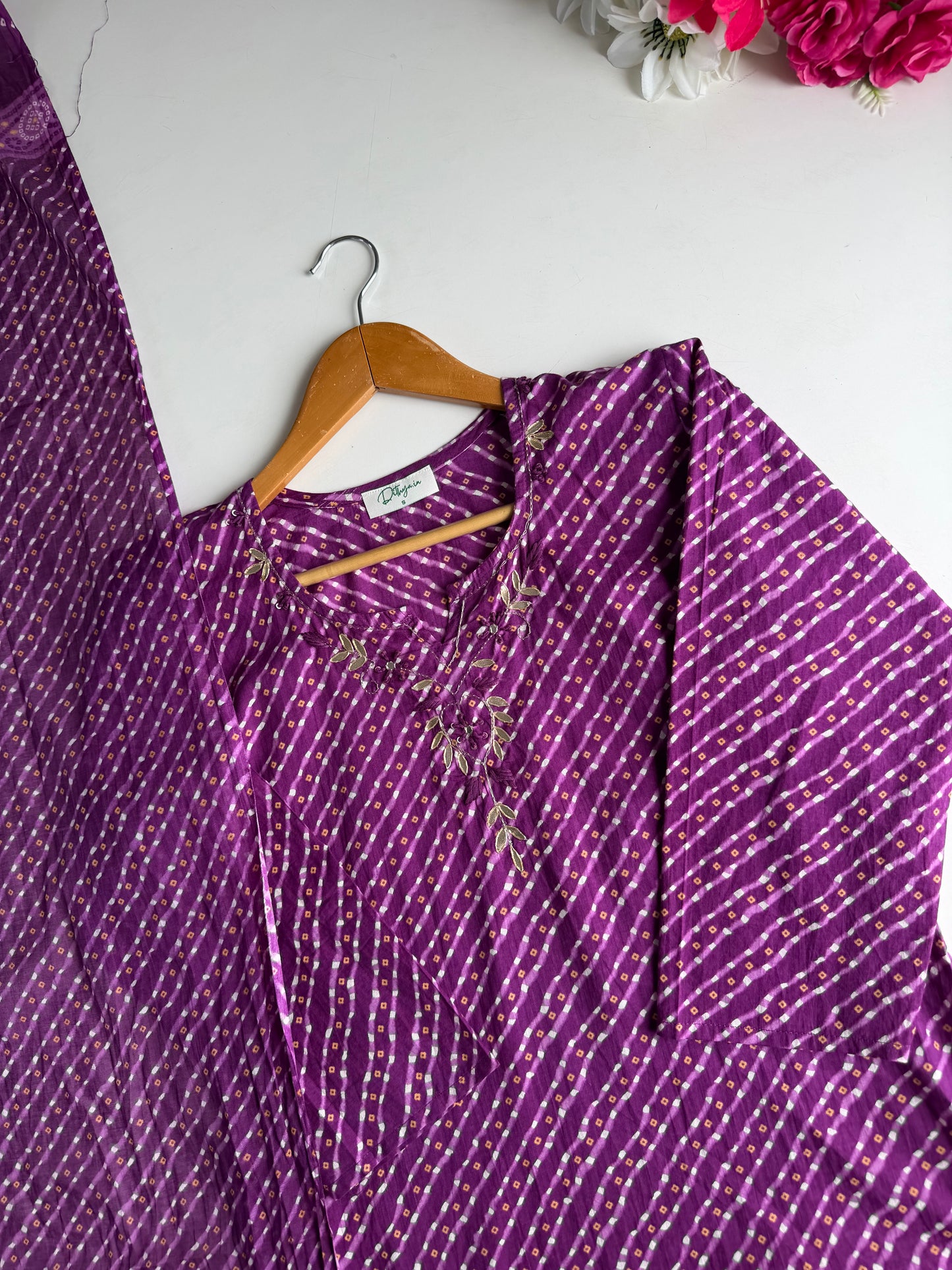 K306 - Mul cotton gota leheriya straight Kurti with pants and dupatta