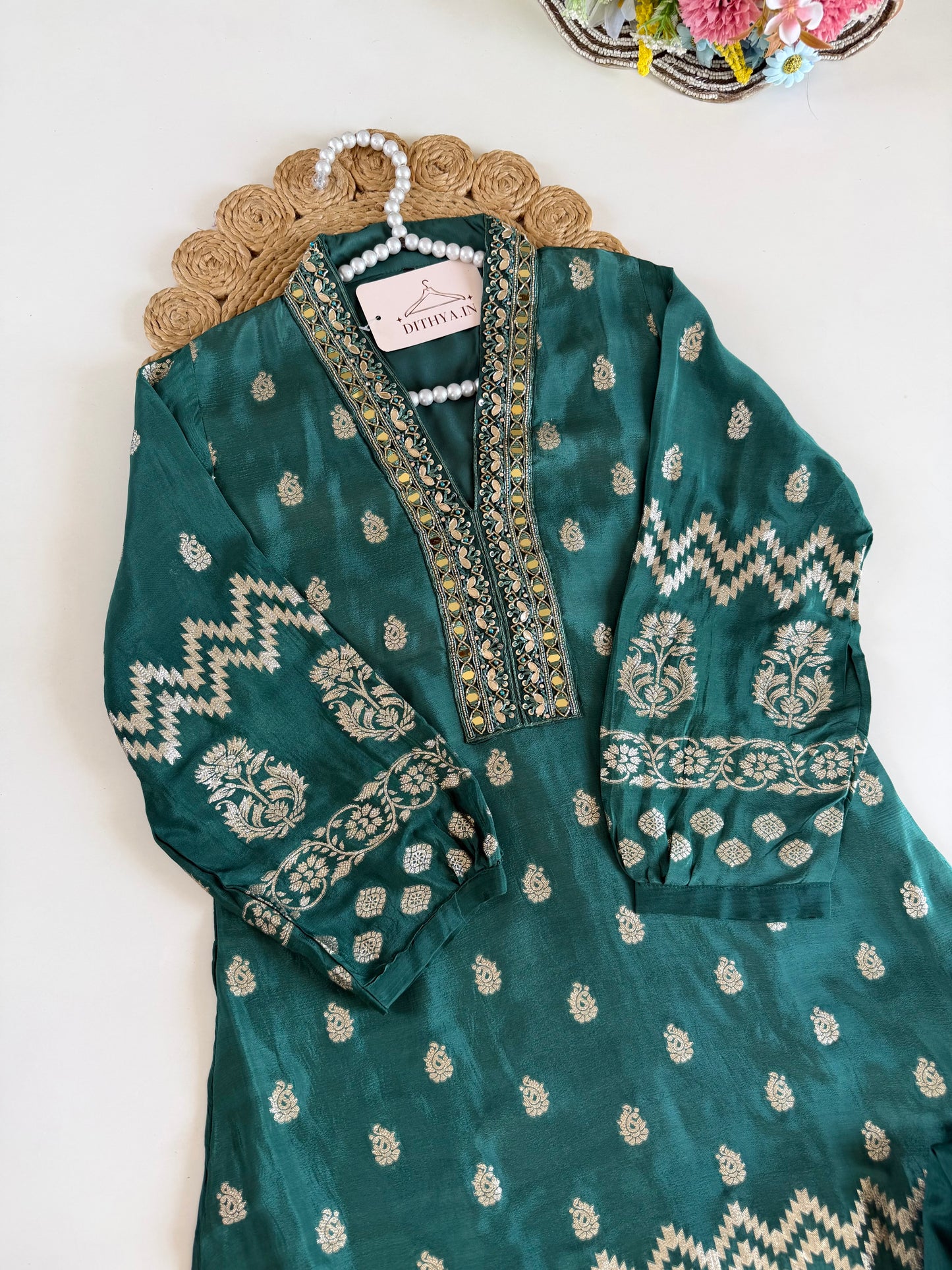 K176 - Russian silk handwork coord set
