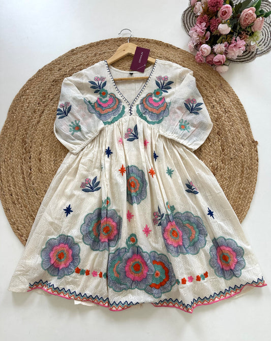 K407 - Cotton embroidered short tunic