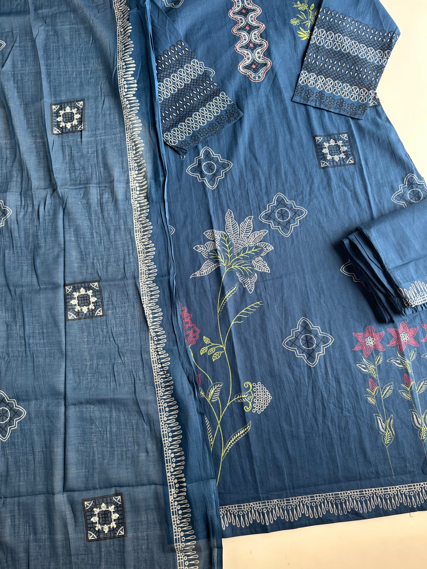 K418 - Mul cotton printed straight Kurti with pants and dupatta